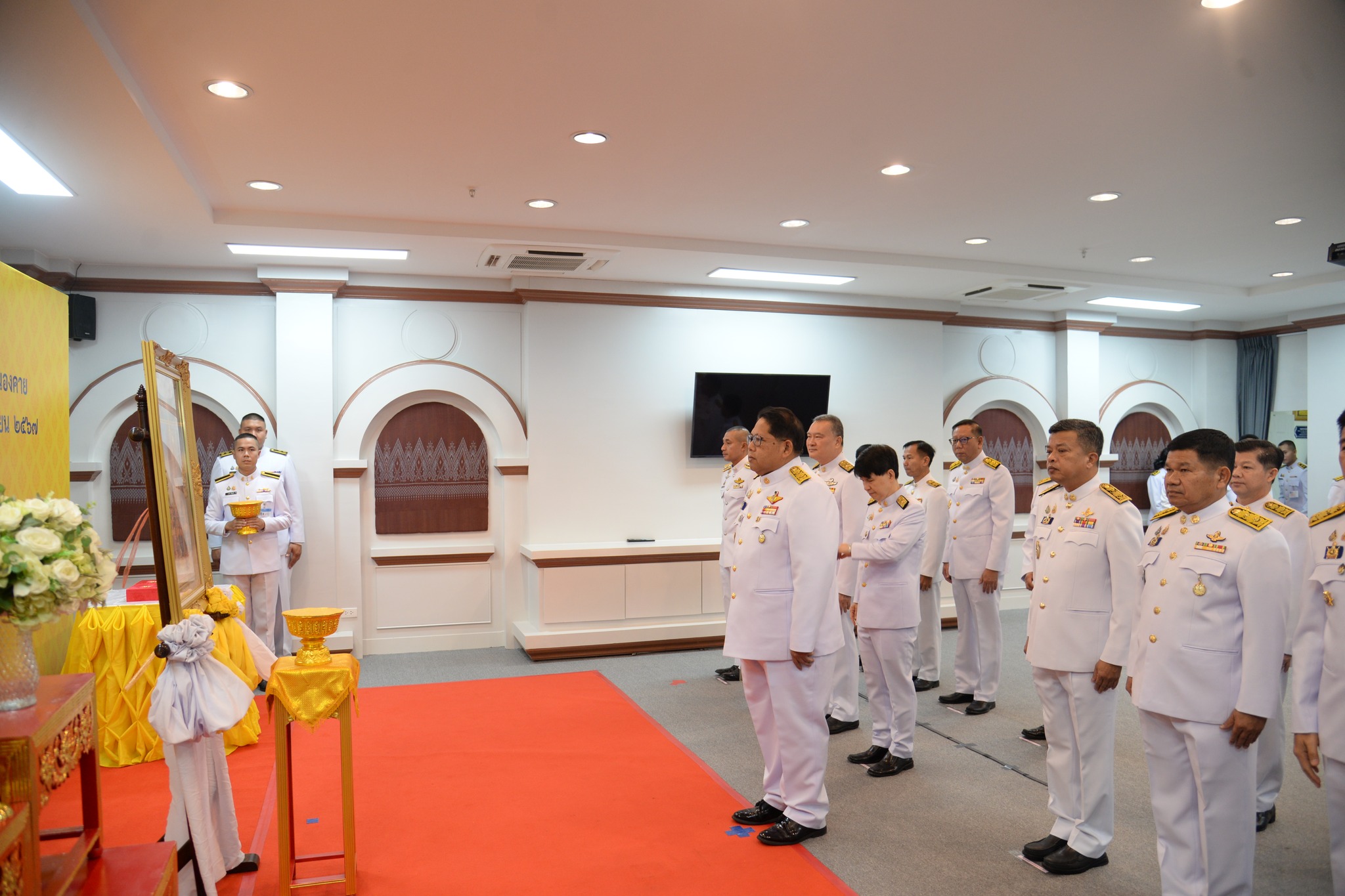 พช.หนองคาย ร่วมพิธีรับพระราชทานเครื่องราชอิสริยาภรณ์ชั้นสายสะพาย ประจำปี 2567 จังหวัดหนองคาย