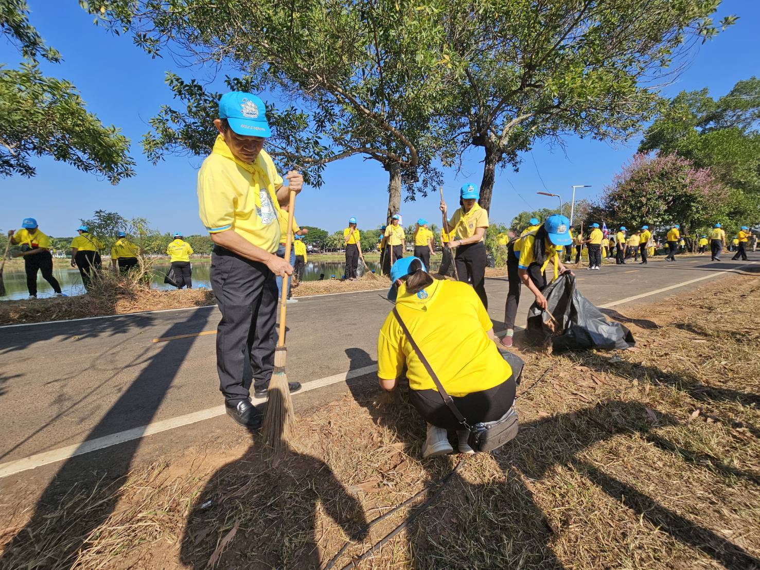 พช.หนองคาย ร่วมกิจกรรมจิตอาสาพัฒนา เนื่องใน “วันสมเด็จพระมหาธีรราชเจ้า” พระมหากษัตริย์รัชกาลที่ 6 แห่งพระบรมราชจักรีวงศ์