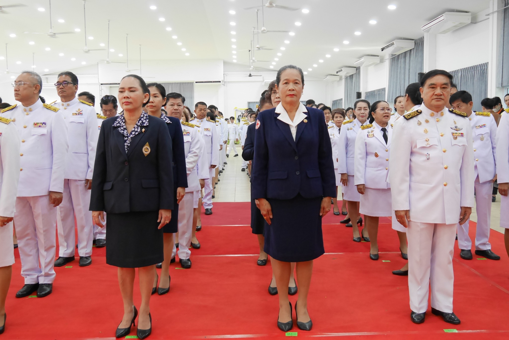 พช.หนองคาย ร่วมพิธีวางพานพุ่มดอกไม้สดถวายราชสักการะ พระบาทสมเด็จพระบรมชนกาธิเบศร มหาภูมิพลอดุลยเดชมหาราช บรมนาถบพิตร เนื่องในวันพระบิดาแห่งฝนหลวง ประจำปี 2567