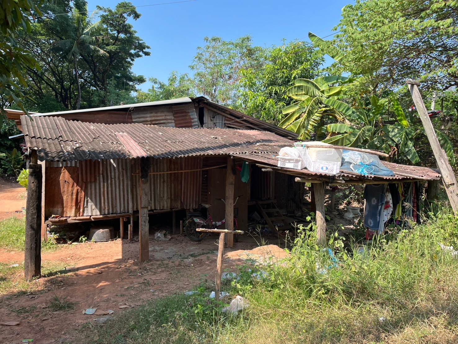 พช.หนองคาย มอบทุนอุปการะเด็กในกรณีพิเศษ (ประสบอุทกภัย) กองทุนพัฒนาเด็กชนบท ในพระราชูปถัมภ์ สมเด็จพระเทพรัตนราชสุดาฯ สยามบรมราชกุมารี พื้นที่ ต.เวียงคุก อ.เมืองหนองคาย