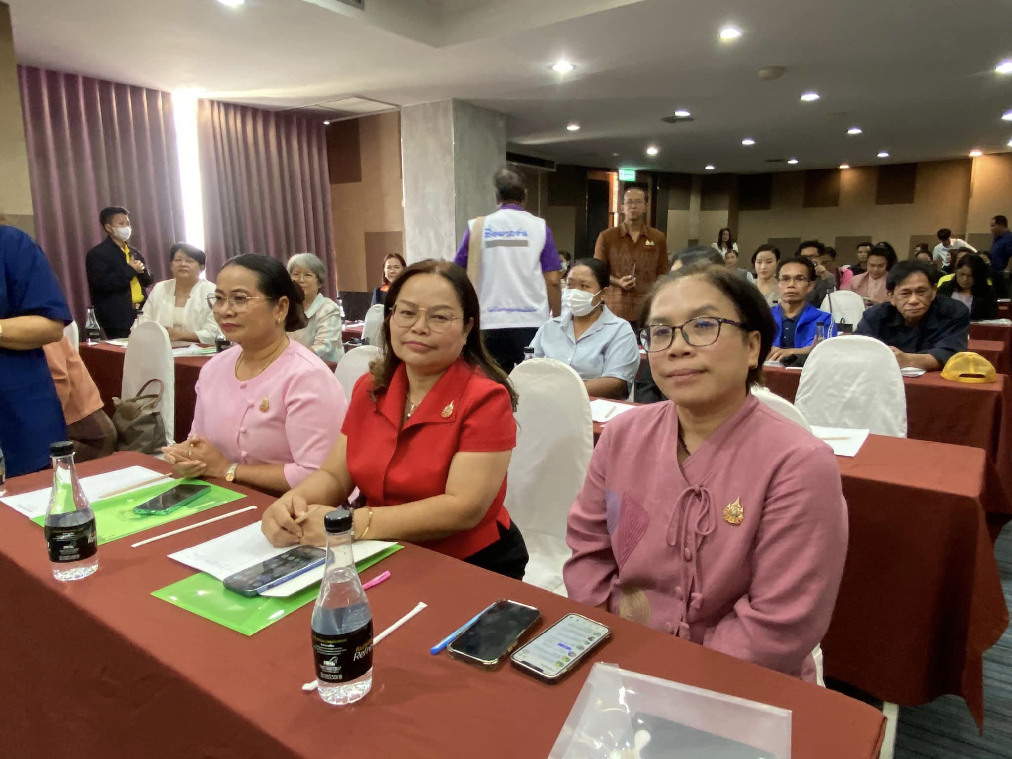 พช.หนองคาย ร่วมพิธีเปิดกิจกรรม โครงการส่งเสริมการท่องเที่ยวสามล้อเรืองแสง เฟส 3 flash – fun – food @หนองคาย