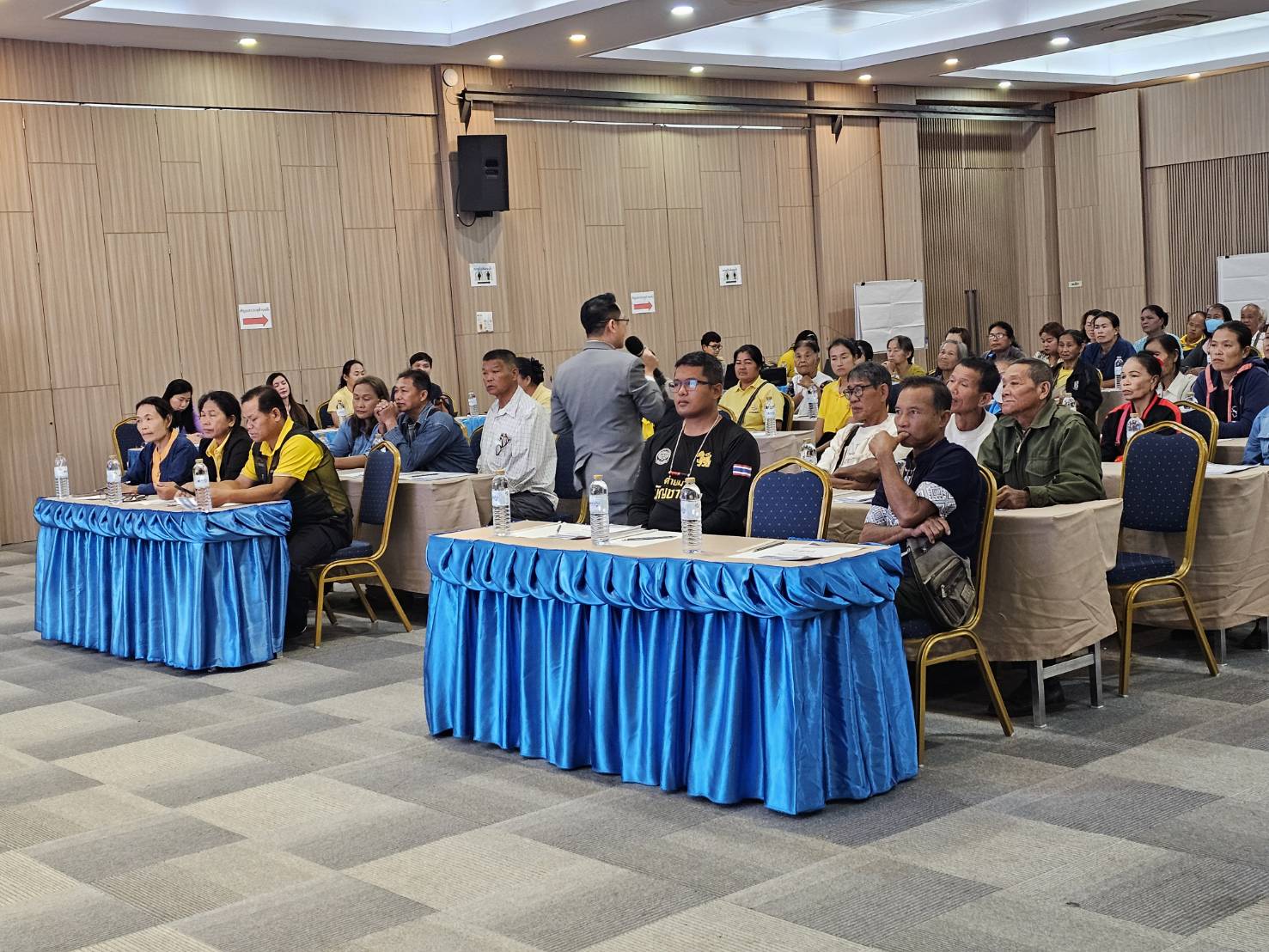 หนองคาย อบรมเข้มข้นต่อเนื่องโครงการสืบสานภูมิปัญญา พัฒนาเศรษฐกิจฐานรากสู่ความยั่งยืน กิจกรรมพัฒนาและยกระดับคุณภาพชีวิตครัวเรือนยากจน ตามแนวทางสัมมาชีพชุมชนสู่ความยั่งยืน รุ่นที่ 2 เพื่อหาแนวทางในการพัฒนาอาชีพ ให้สามารถพึ่งตนเองได้อย่างยั่งยืน