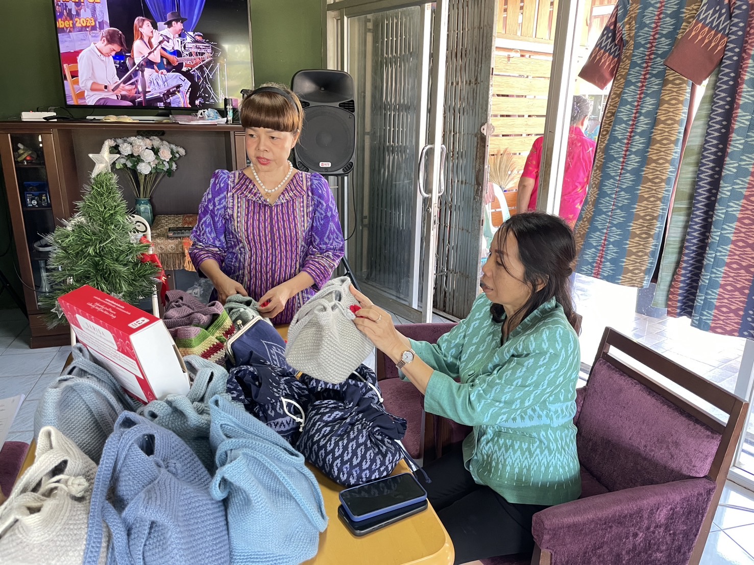 กองทุนฯ สตรี หนองคาย ลงพื้นที่ประเมินกลั่นกรองโครงการเงินทุนหมุนเวียน อำเภอสังคม อำเภอโพธิ์ตาก และอำเภอเมือง