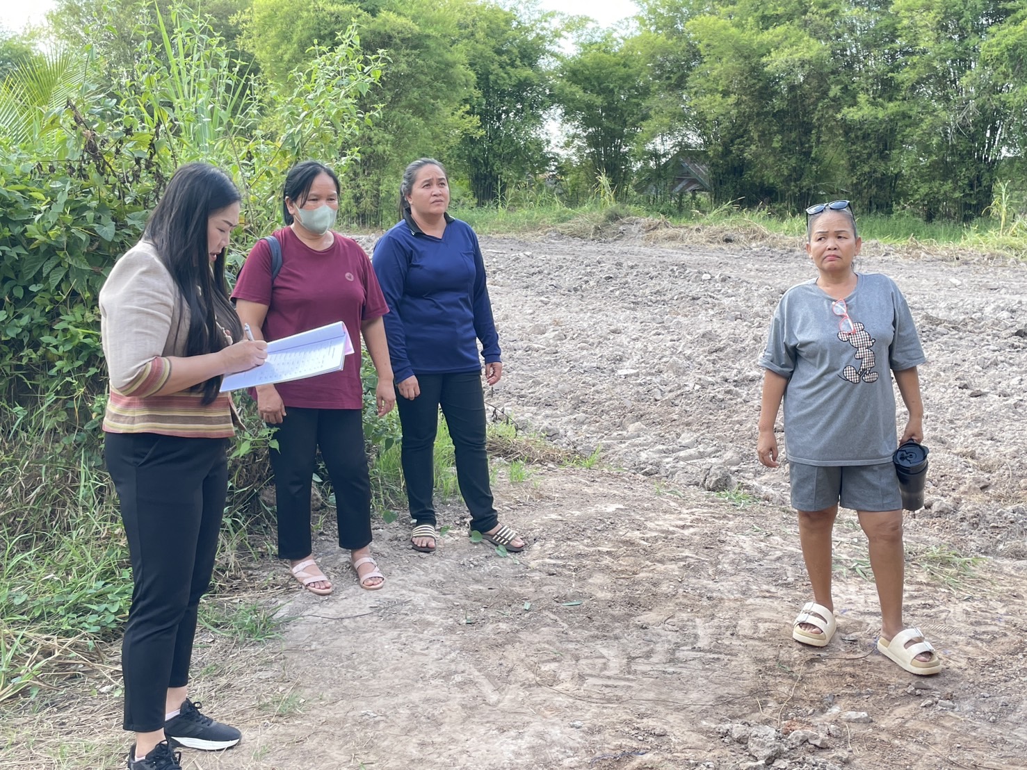 กองทุนฯ สตรี หนองคาย ลงพื้นที่ประเมินกลั่นกรองโครงการเงินทุนหมุนเวียน อำเภอท่าบ่อ
