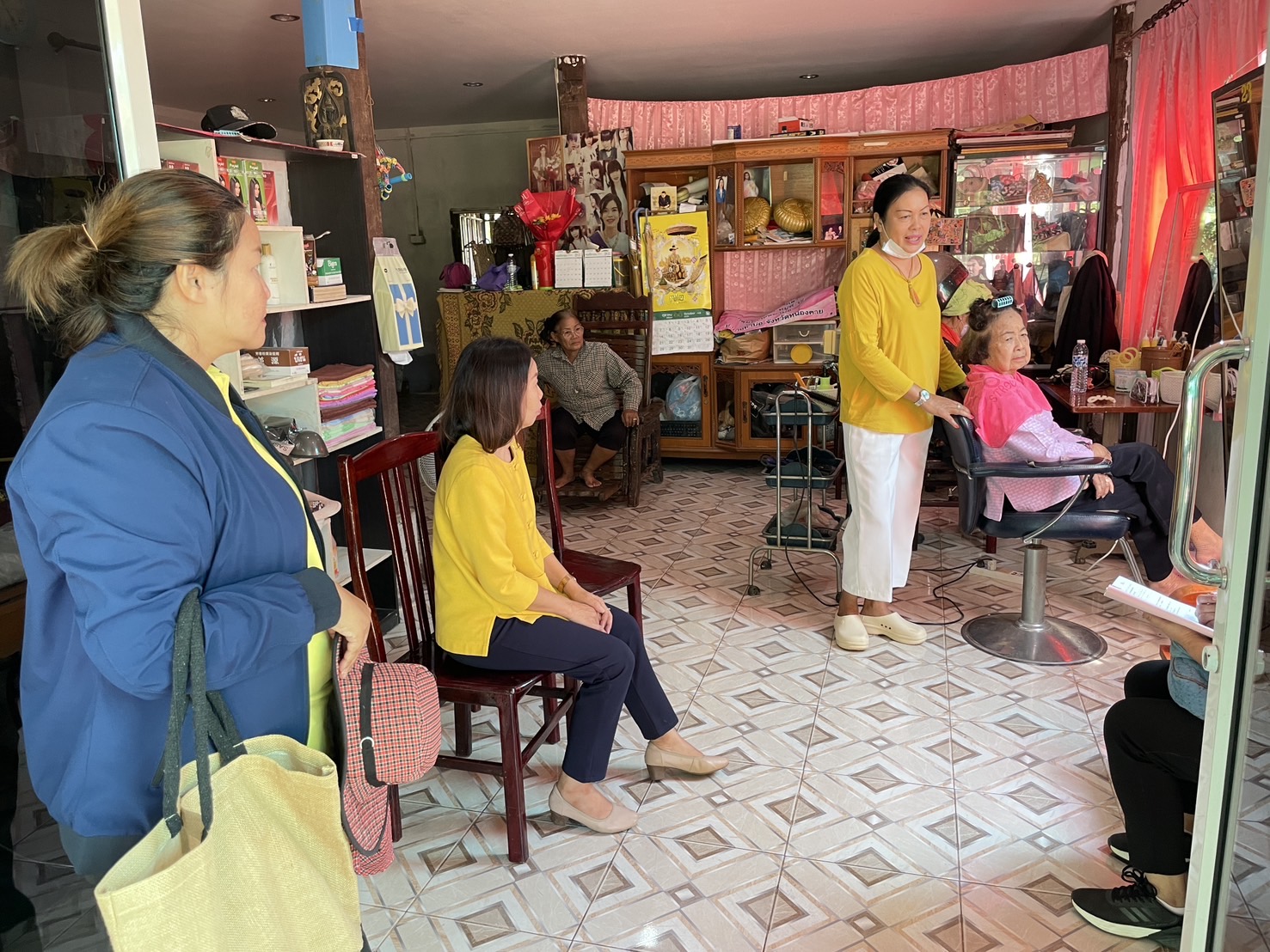 กองทุนฯ สตรี หนองคาย ลงพื้นที่ประเมินกลั่นกรองโครงการเงินทุนหมุนเวียน อำเภอท่าบ่อ