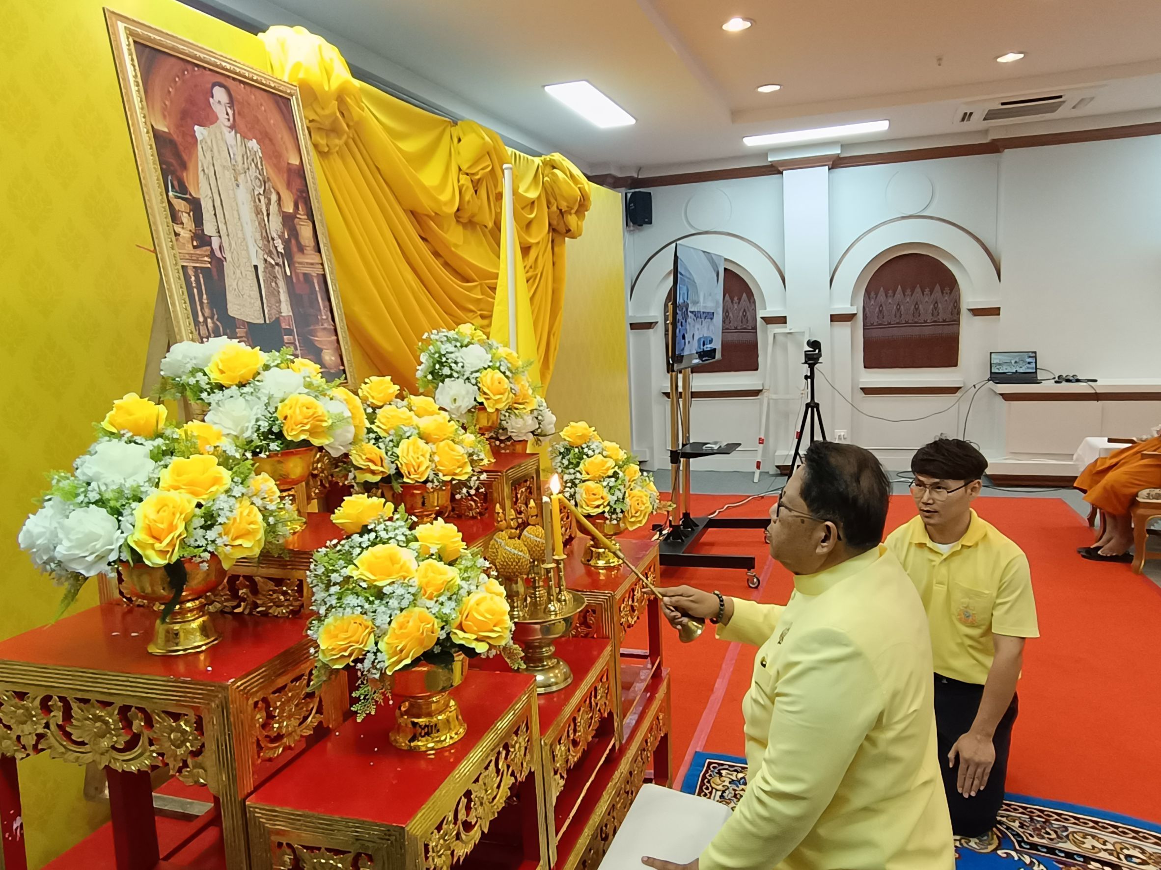 พช.หนองคาย ร่วมโครงการวัด ประชา รัฐ สร้างสุข ทั่วประเทศ ร่วมกิจกรรมรวมพลังสร้างสัปปายะสู่วัดด้วยวิถี 5 ส (Big Cleaning Day) และพิธีเจริญพระพุทธมนต์ฯ เพื่อถวายเป็นพระราชกุศลแด่พระบาทสมเด็จพระบรมชนกาธิเบศร มหาภูมิพลอดุลยเดชมหาราช บรมนาถบพิตร เนื่องในโอกาสวันคล้ายวันพระบรมราชสมภพ