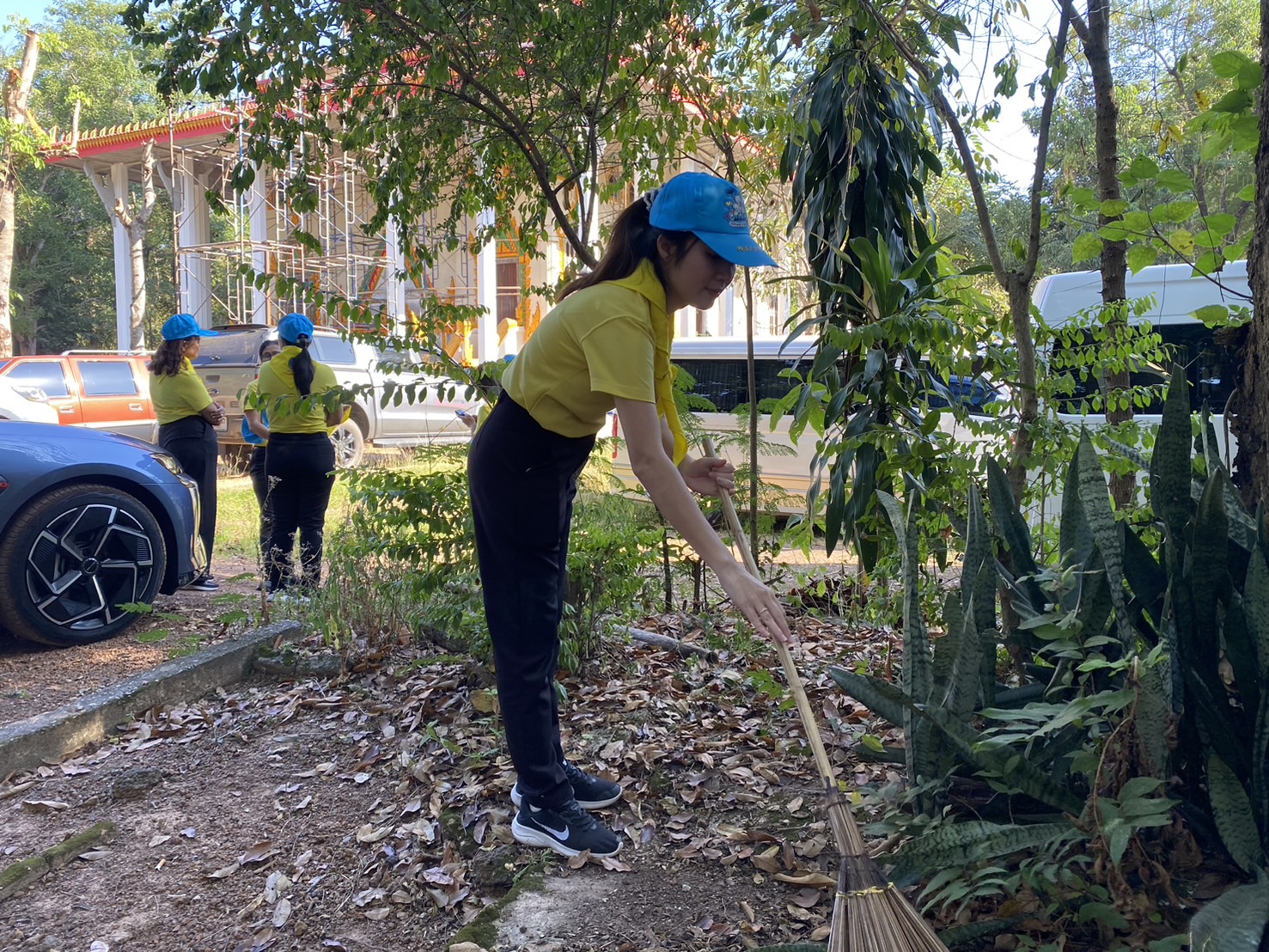 พช.หนองคาย ร่วมกิจกรรมจิตอาสาพัฒนา เนื่องในโอกาสวันคล้ายวันพระบรมราชสมภพ พระบาทสมเด็จพระบรมชนกาธิเบศร มหาภูมิพลอดุลยเดชมหาราช บรมนาถบพิตร วันชาติ และวันพ่อแห่งชาติ