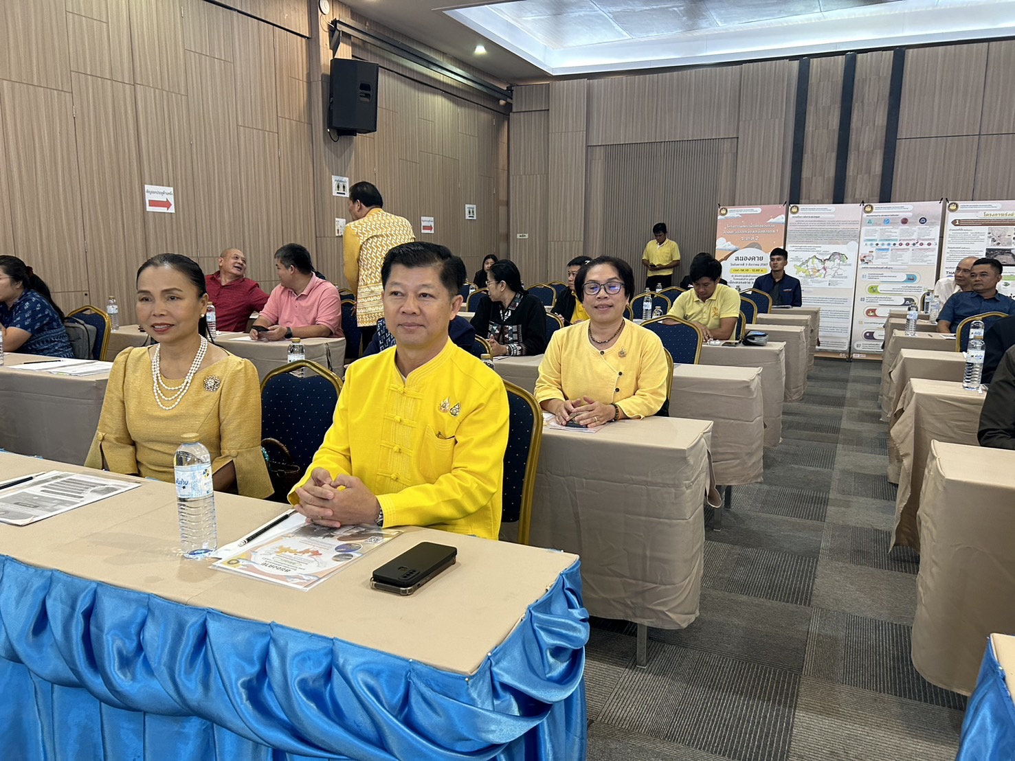 พช.หนองคาย เข้าร่วมประชุมโครงการค่าใช้จ่ายในการจ้างการออกแบบรายละเอียดโครงการพัฒนาพื้นที่กลุ่มจังหวัดภาคตะวันออกเฉียงเหนือตอนบน 1 ระยะที่ 2 (จังหวัดหนองคาย)