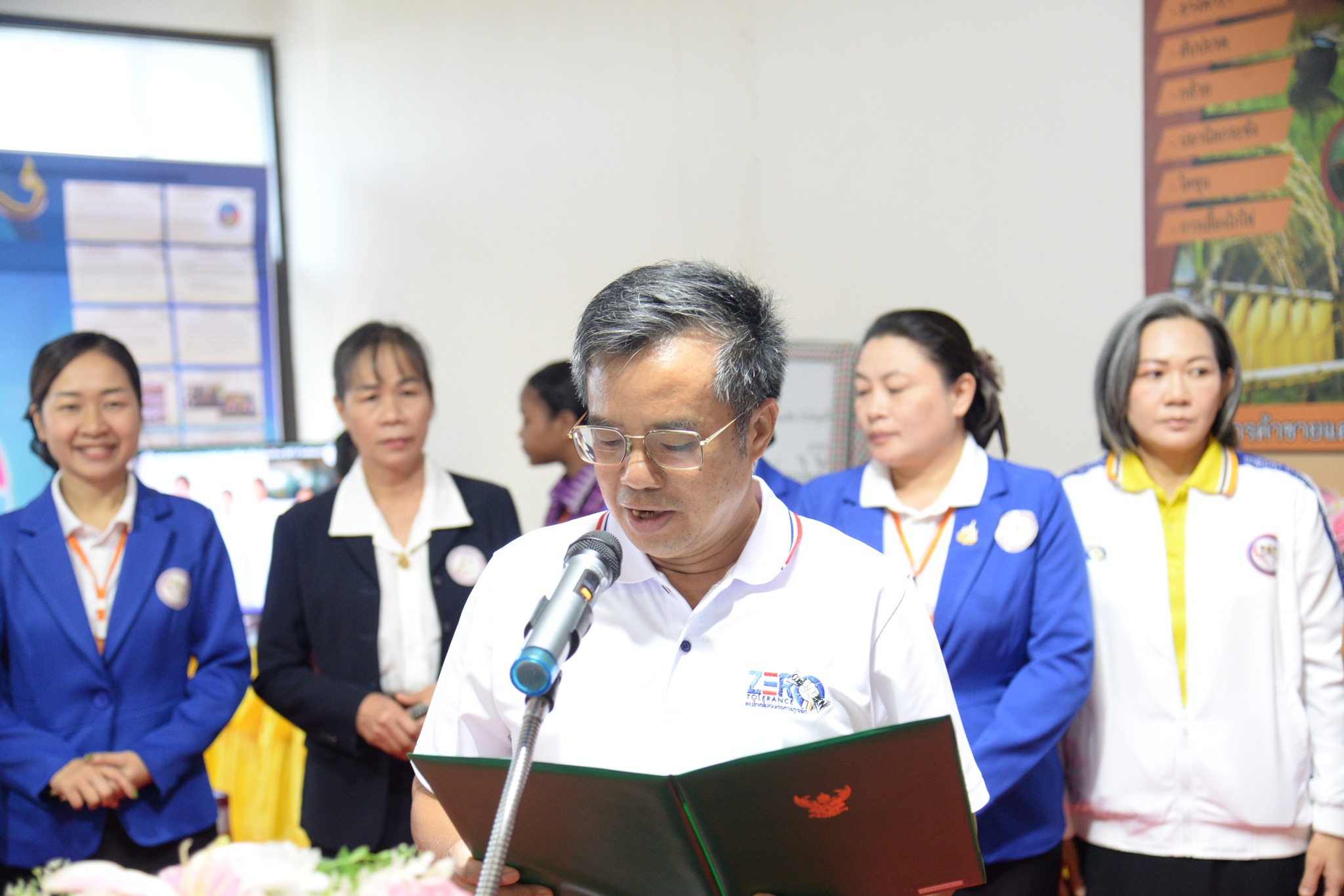 พช.หนองคาย ร่วมงานวันต่อต้านคอร์รัปชันสากล(ประเทศไทย) จังหวัดหนองคาย พร้อมประกาศเจตนารมณ์ต่อต้านการทุจริตและแสดงเชิงสัญลักษณ์การต่อต้านการทุจริต