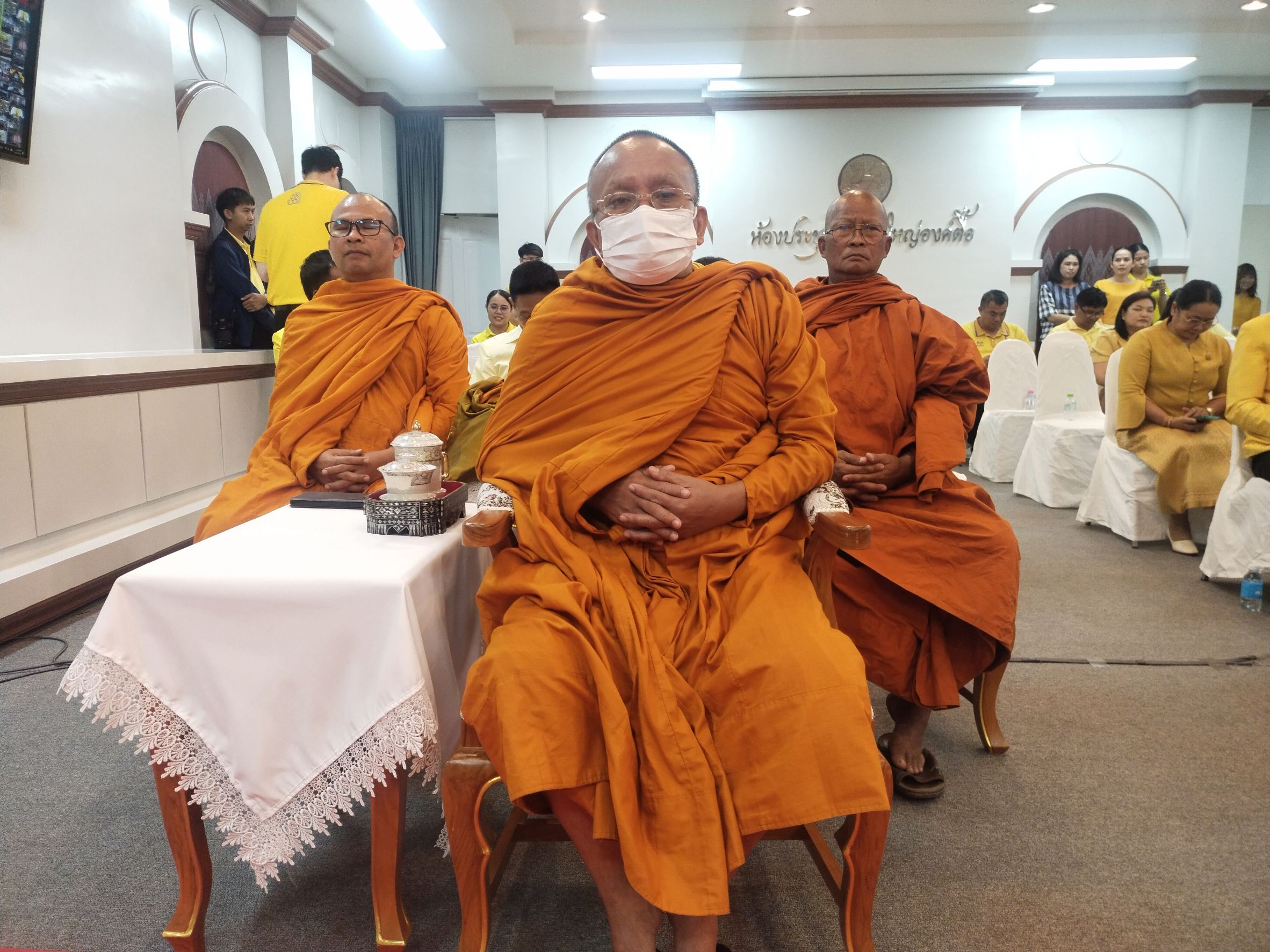 พช.หนองคาย ร่วมโครงการวัด ประชา รัฐ สร้างสุข ทั่วประเทศ ร่วมกิจกรรมรวมพลังสร้างสัปปายะสู่วัดด้วยวิถี 5 ส (Big Cleaning Day) และพิธีเจริญพระพุทธมนต์ฯ เพื่อถวายเป็นพระราชกุศลแด่พระบาทสมเด็จพระบรมชนกาธิเบศร มหาภูมิพลอดุลยเดชมหาราช บรมนาถบพิตร เนื่องในโอกาสวันคล้ายวันพระบรมราชสมภพ