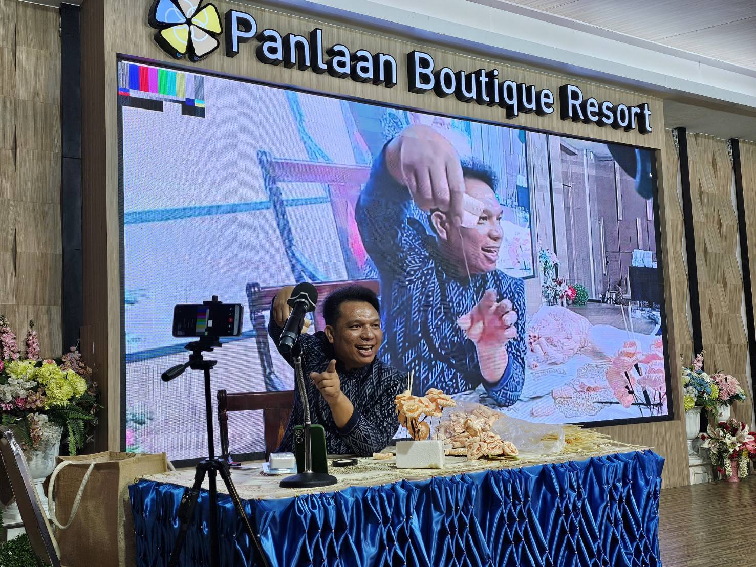 พช.หนองคาย ดำเนินโครงการพัฒนาและยกระดับคุณภาพชีวิตครัวเรือนยากจน ตามแนวทางสัมมาชีพชุมชนสู่ความยั่งยืน กิจกรรมอบรมเชิงปฏิบัติการเมนูอาชีพกับการพัฒนาคุณภาพชีวิตที่ยั่งยืน รุ่นที่ 2 ภายใต้โครงการสืบสานภูมิปัญญาพัฒนาเศรษฐกิจฐานรากสู่ความยั่งยืน