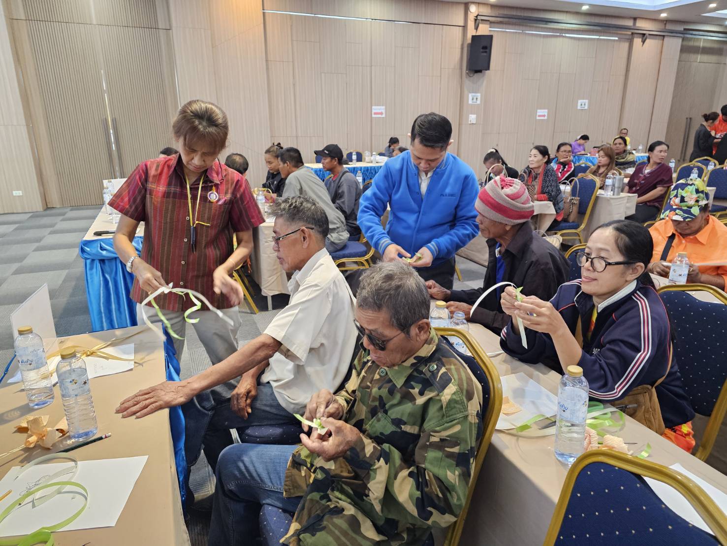 พช.หนองคาย ดำเนินโครงการพัฒนาและยกระดับคุณภาพชีวิตครัวเรือนยากจน ตามแนวทางสัมมาชีพชุมชนสู่ความยั่งยืน กิจกรรมอบรมเชิงปฏิบัติการเมนูอาชีพกับการพัฒนาคุณภาพชีวิตที่ยั่งยืน รุ่นที่ 2 ภายใต้โครงการสืบสานภูมิปัญญาพัฒนาเศรษฐกิจฐานรากสู่ความยั่งยืน