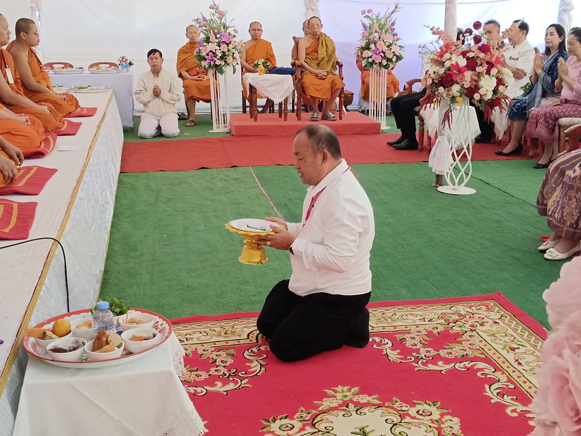 พช.หนองคาย ร่วมอุปถัมภ์ภัตตาหารเช้า และร่วมทำบุญตักบาตร เพื่อสนับสนุนโครงการปฏิบัติวิปัสสนากัมมัฏฐานนิสิต ประจำปีการศึกษา 2567