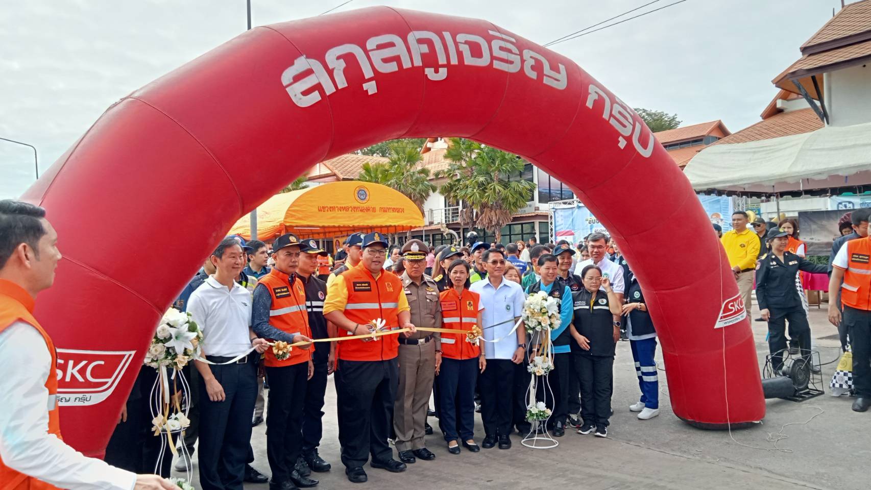 พช.หนองคาย ร่วมพิธีเปิดศูนย์ปฏิบัติการป้องกันและลดอุบัติเหตุทางถนนช่วงเทศกาลปีใหม่ พ.ศ.2568 จังหวัดหนองคาย และเปิดงานวันป้องกันอุบัติภัยแห่งชาติ ประจำปี 2567 จังหวัดหนองคาย