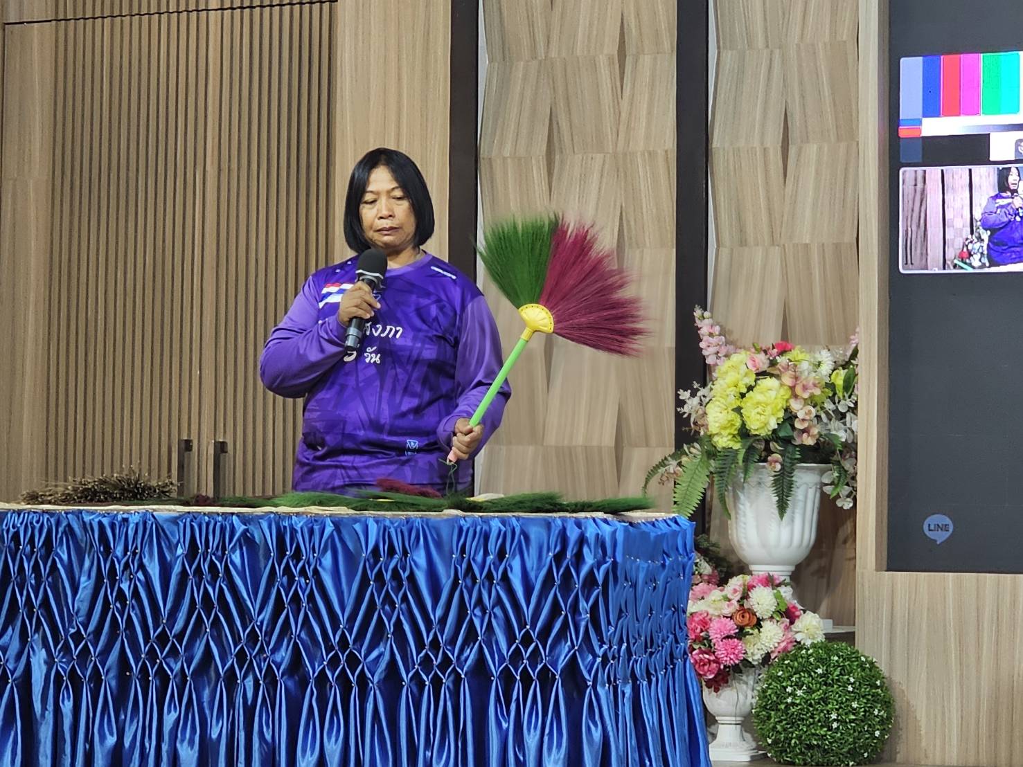 พช.หนองคาย ดำเนินโครงการพัฒนาและยกระดับคุณภาพชีวิตครัวเรือนยากจน ตามแนวทางสัมมาชีพชุมชนสู่ความยั่งยืน กิจกรรมอบรมเชิงปฏิบัติการเมนูอาชีพกับการพัฒนาคุณภาพชีวิตที่ยั่งยืน รุ่นที่ 1 ภายใต้โครงการสืบสานภูมิปัญญาพัฒนาเศรษฐกิจฐานรากสู่ความยั่งยืน