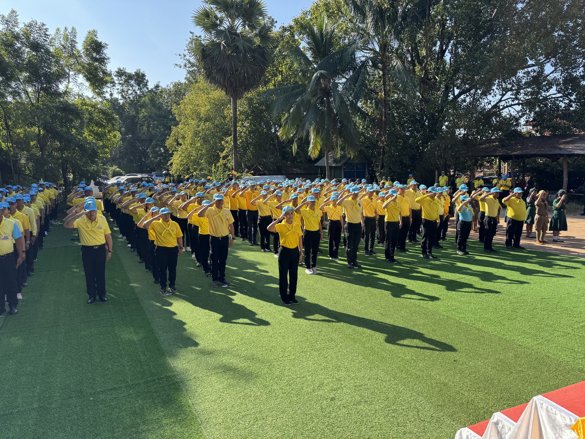 พช.หนองคาย ร่วมกิจกรรมจิตอาสาพัฒนา เนื่องในโอกาสวันคล้ายวันพระบรมราชสมภพ พระบาทสมเด็จพระบรมชนกาธิเบศร มหาภูมิพลอดุลยเดชมหาราช บรมนาถบพิตร วันชาติ และวันพ่อแห่งชาติ