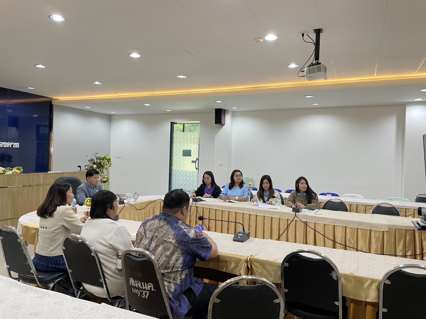 พช.หนองคาย ร่วมประชุมคณะกรรมการติดตามเร่งรัดการใช้จ่ายงบประมาณรายจ่าย ประจำปีงบประมาณ พ.ศ. 2568 ของกรมการพัฒนาชุมชน ครั้งที่ 1/2568 ผ่านระบบวีดิทัศน์ทางไกล (video conference)