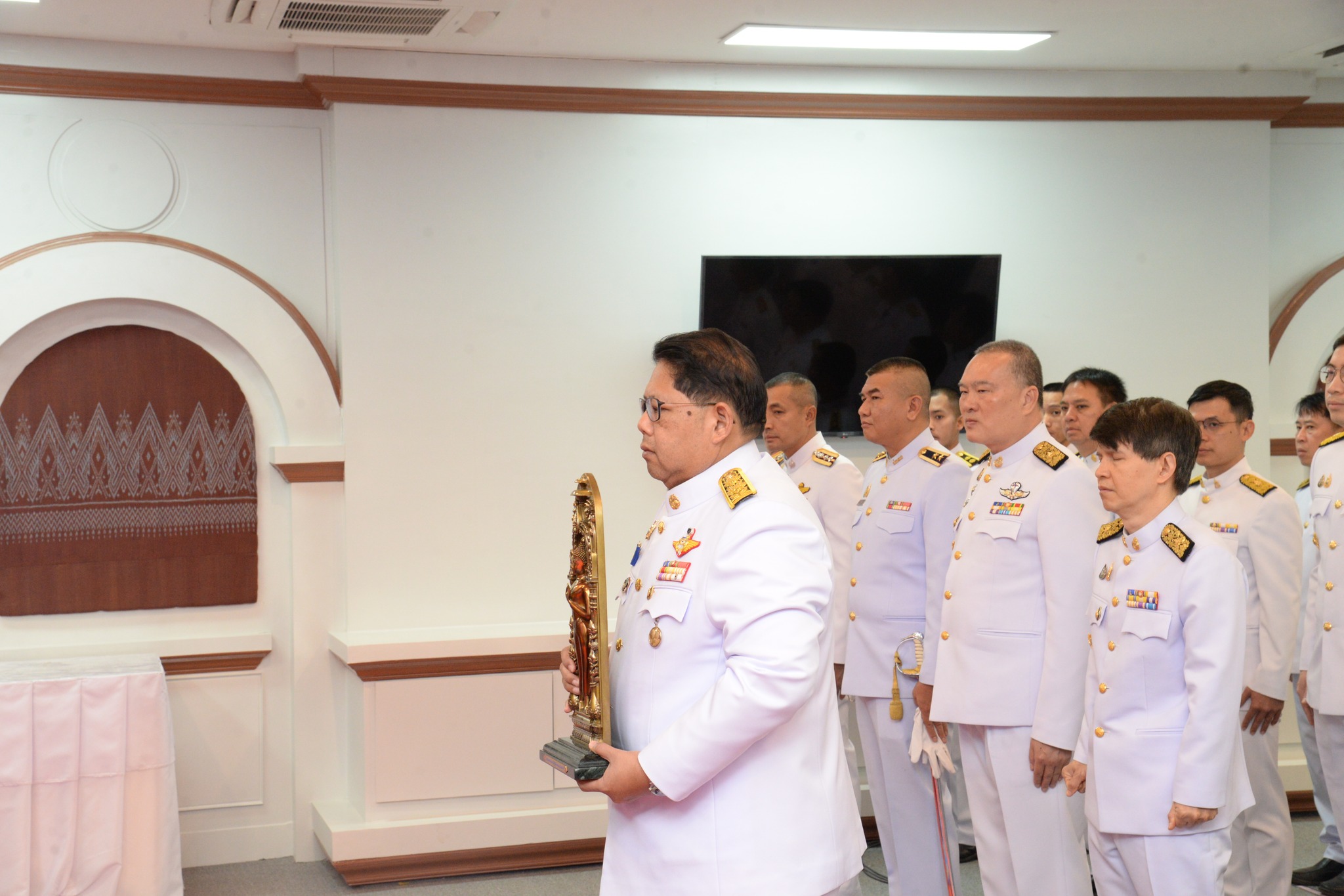 พช.หนองคาย ร่วมพิธีรับพระราชทาน พระพุทธสิรินธรเทพรัตน์มงคลภูวดลสันติ ประจำปี 2567 จังหวัดหนองคาย