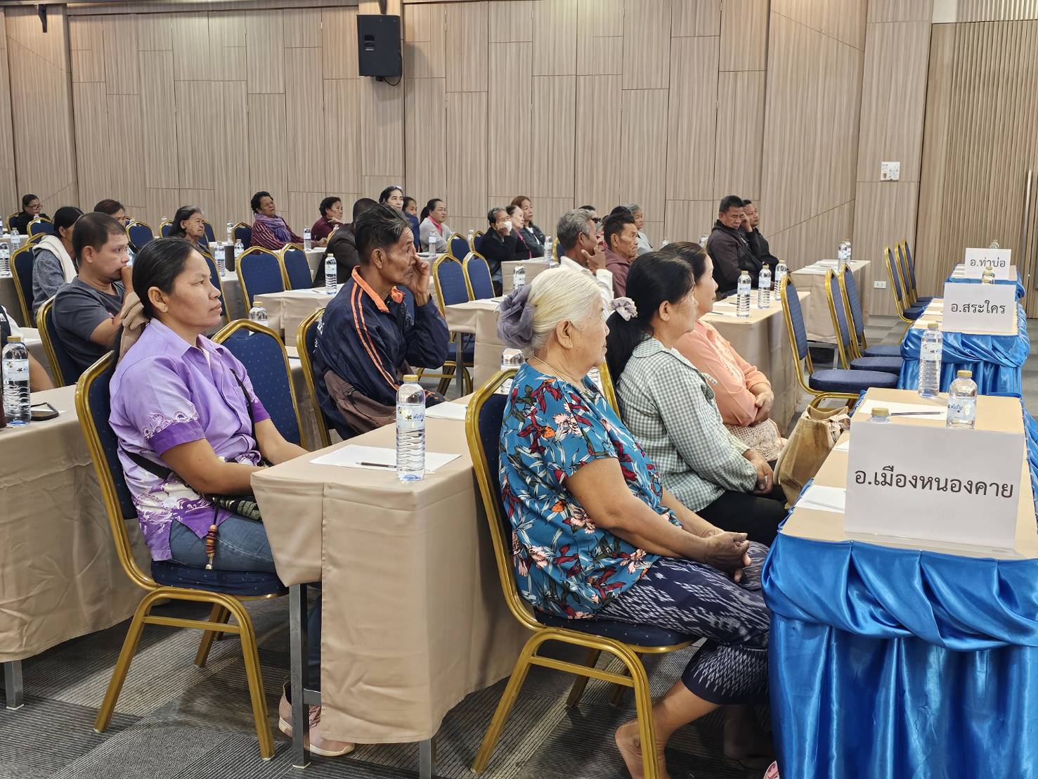 พช.หนองคาย ดำเนินโครงการพัฒนาและยกระดับคุณภาพชีวิตครัวเรือนยากจน ตามแนวทางสัมมาชีพชุมชนสู่ความยั่งยืน กิจกรรมอบรมเชิงปฏิบัติการเมนูอาชีพกับการพัฒนาคุณภาพชีวิตที่ยั่งยืน รุ่นที่ 1 ภายใต้โครงการสืบสานภูมิปัญญาพัฒนาเศรษฐกิจฐานรากสู่ความยั่งยืน