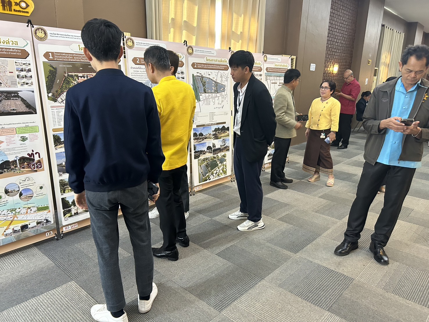 พช.หนองคาย เข้าร่วมประชุมโครงการค่าใช้จ่ายในการจ้างการออกแบบรายละเอียดโครงการพัฒนาพื้นที่กลุ่มจังหวัดภาคตะวันออกเฉียงเหนือตอนบน 1 ระยะที่ 2 (จังหวัดหนองคาย)