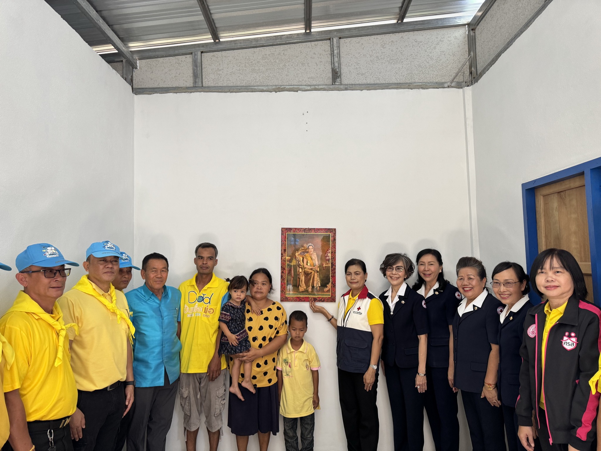 พช.หนองคาย ร่วมพิธีมอบบ้าน โครงการ “บ้านกาชาดสร้างสุข จังหวัดหนองคาย เพื่อเฉลิมพระเกียรติ สมเด็จพระนางเจ้าสิริกิติ์ พระบรมราชินีนาถ พระบรมราชชนนีพันปีหลวง เนื่องในโอกาสเฉลิมพระชนมพรรษา 92 พรรษา” ณ อ.สระใคร จ.หนองคาย