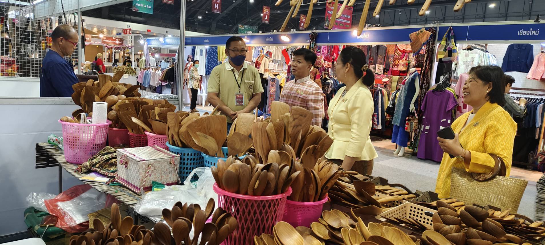 จังหวัดหนองคาย ร่วมพิธีเปิดงาน OTOP City 2024 “มอบความสุขด้วยของขวัญล้ำค่า จากภูมิปัญญาไทย” ณ อาคารชาเลนเจอร์ ฮอลล์ 1-3 ศูนย์แสดงสินค้าและการประชุมอิมแพ็ค เมืองทองธานี