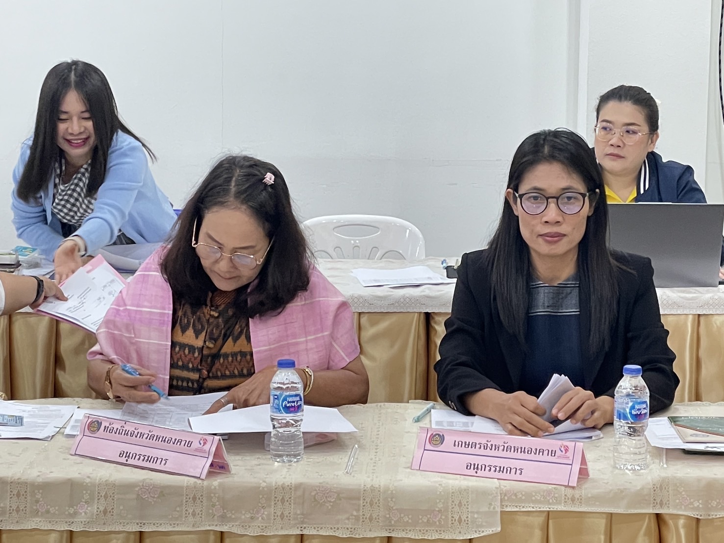 พช.หนองคาย ประชุมคณะอนุกรรมการบริหารกองทุนพัฒนาบทบาทสตรีระดับจังหวัด ครั้งที่ 2/2568