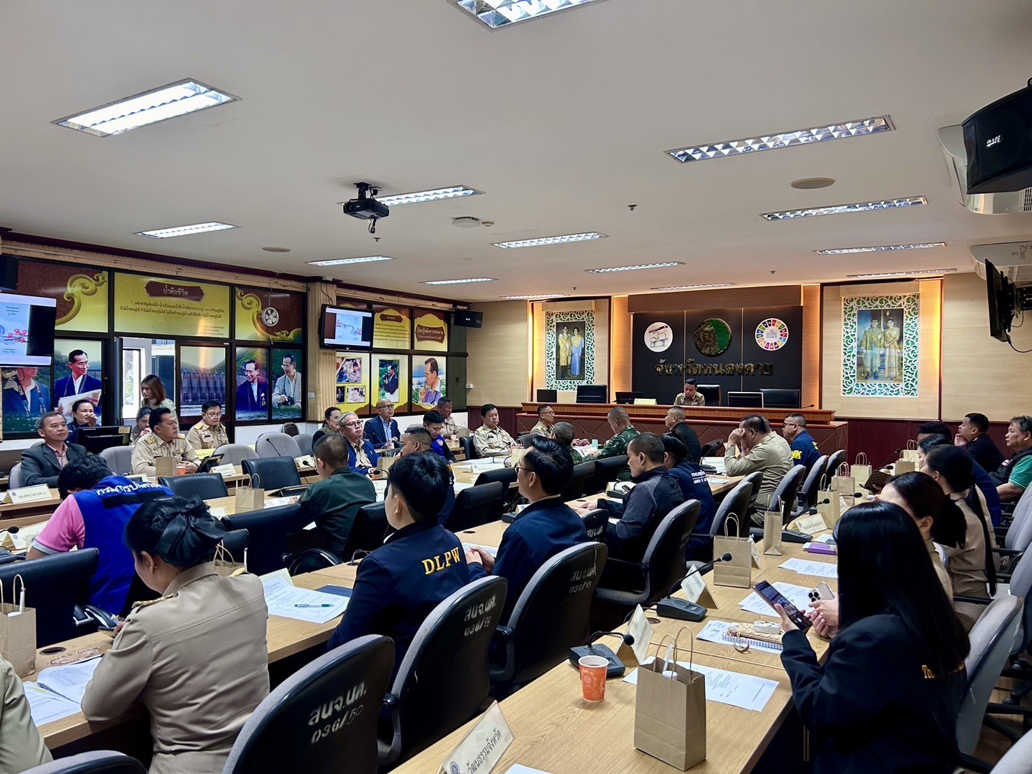 พช.หนองคาย ร่วมประชุมคณะกรรมการศูนย์อำนวยการป้องกันและปราบปรามยาเสพติดจังหวัดหนองคาย (ศอ.ปส.จ.นค.) ครั้งที่ 11/2567