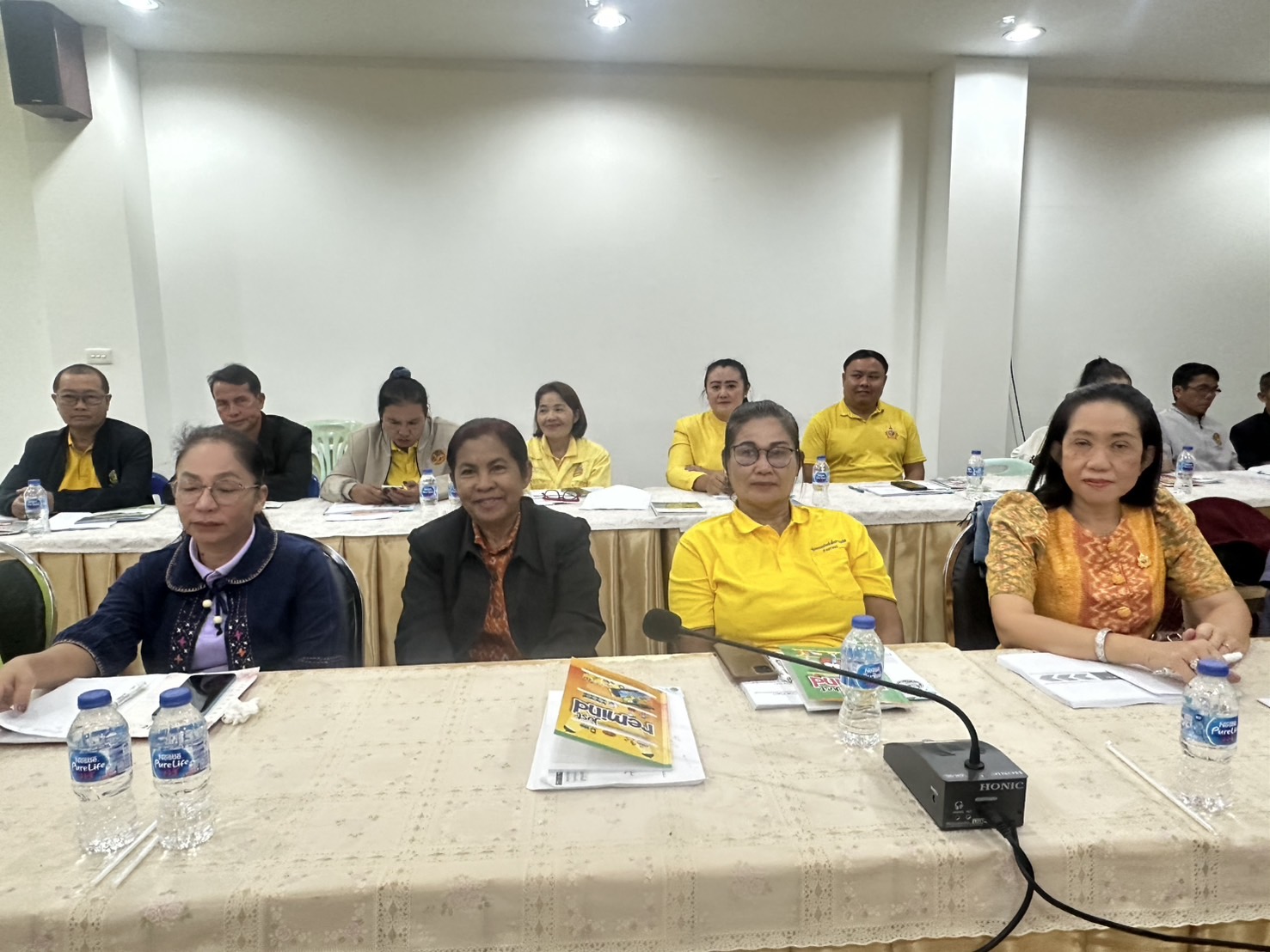 พช.หนองคาย จัดประชุมเชิงปฏิบัติการเสริมสร้างทักษะคณะกรรมกรบริหารศูนย์ประสานงานองค์การชุมชนระดัอำเภอ (ศอช.อ.) จังหวัดหนองคาย