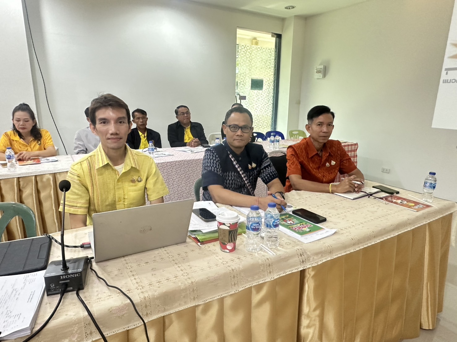 พช.หนองคาย จัดประชุมเชิงปฏิบัติการเสริมสร้างทักษะคณะกรรมกรบริหารศูนย์ประสานงานองค์การชุมชนระดัอำเภอ (ศอช.อ.) จังหวัดหนองคาย