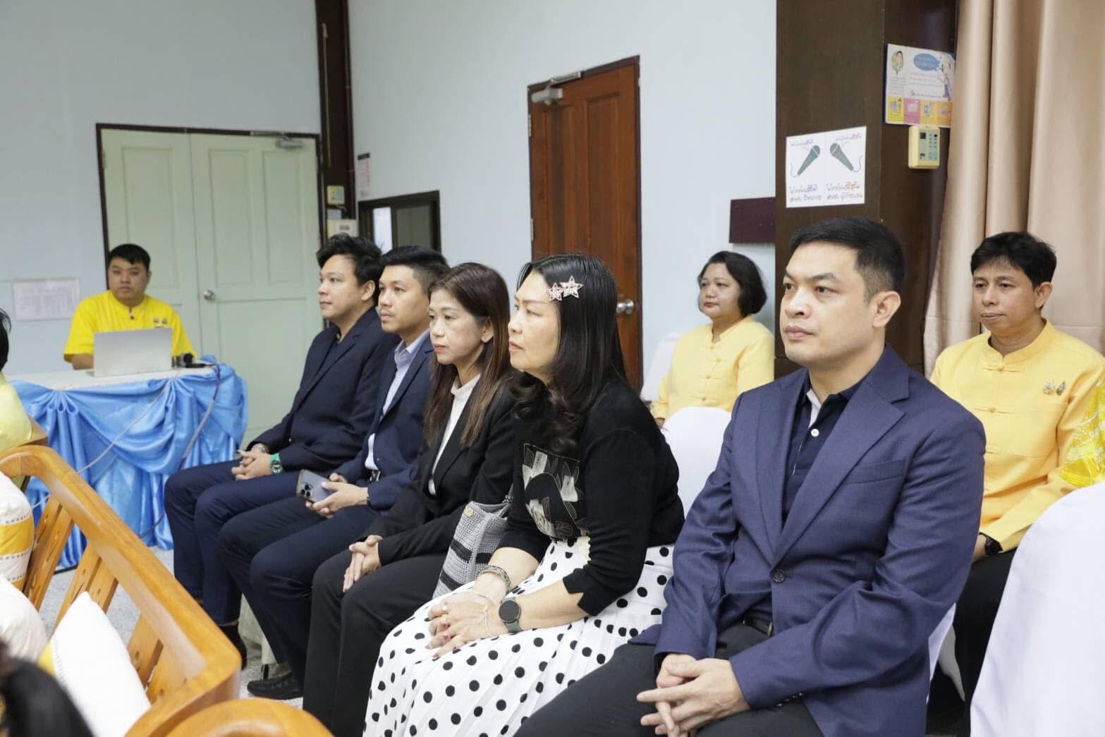 พช.หนองคาย เข้าร่วมโครงการ เสริมสร้างและพัฒนาผู้นำการเปลี่ยนแปลง กิจกรรมที่ 1 พัฒนากลไกการขับเคลื่อนผู้นำการเปลี่ยนแปลง กิจกรรมย่อยที่ 1.1 พัฒนาสมรรถนะบุคลากรหลักสูตร Train the Trainer Course (สร้างครู ก) ระหว่างวันที่ 23-27 ธันวาคม 2567