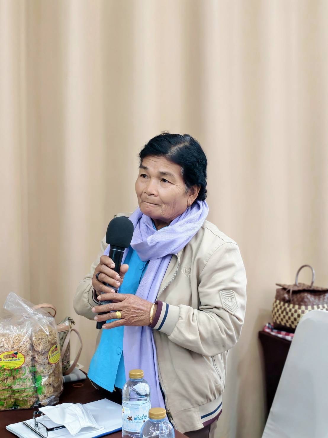 พช.หนองคาย ดำเนินโครงการพัฒนาผลิตภัณฑ์ OTOP กลุ่มปรับตัว สู่การพัฒนา (Quadrant D) ให้มีคุณภาพมาตรฐาน เพื่อสร้างงาน สร้างอาชีพ สร้างรายได้ให้คนในชุมชน มีคุณภาพชีวิตที่ดี