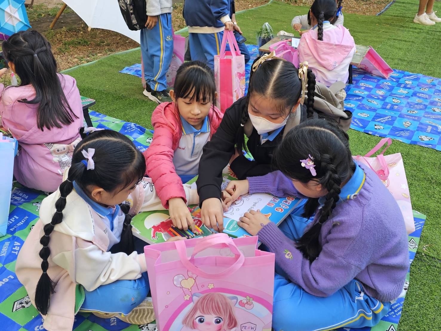 “เด็กในวันนี้ คืออนาคตของชาติ” พช.หนองคาย ร่วมปลูกฝังจิตสำนึกที่ดี ร่วมจัดกิจกรรมวันเด็กแห่งชาติ จังหวัดหนองคาย ประจำปี 2568