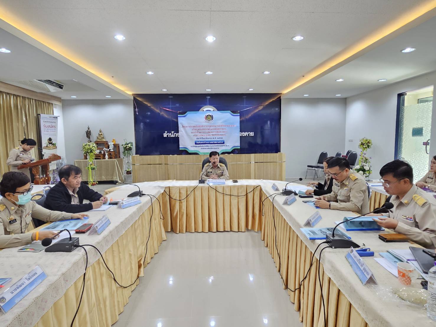 พช.หนองคาย ดำเนินโครงการประชุมเชิงปฏิบัติการการดำเนินงานตัวชี้วัดตามมาตรการปรับปรุงประสิทธิภาพในการปฏิบัติราชการ และตัวชี้วัดการประเมินผลการปฏิบัติราชการ กรมการพัฒนาชุมชน ประจำปีงบประมาณ พ.ศ. 2568