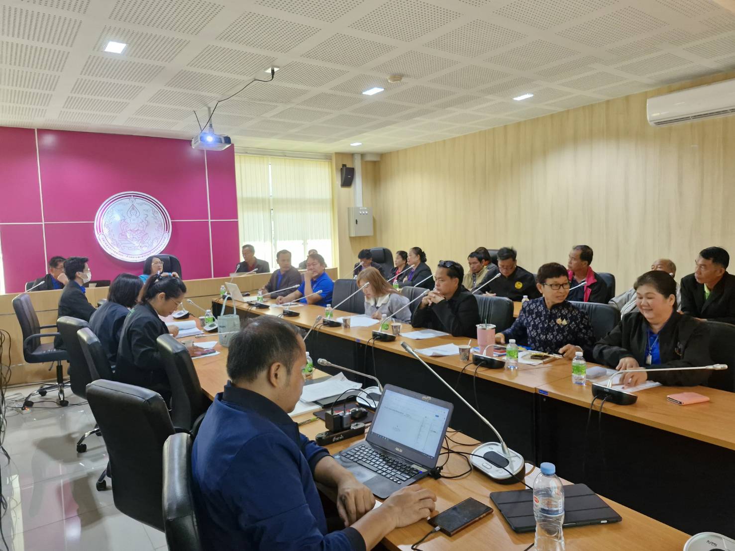 พช.หนองคาย ร่วมการประชุมพิจารณาโครงการบ้านพอเพียงจังหวัดหนองคาย ประจำปีงบประมาณ พ.ศ. 2568