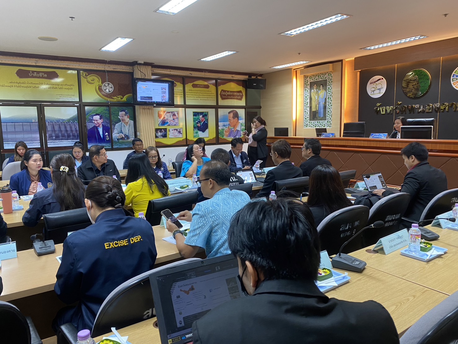 พช.หนองคาย ร่วมการประชุมหารือการพัฒนาศูนย์ข้อมูลสำหรับการบริหารงานเชิงพื้นที่ของผู้ว่าราชการจังหวัดแบบบูรณาการ (Province Data Dashboard)