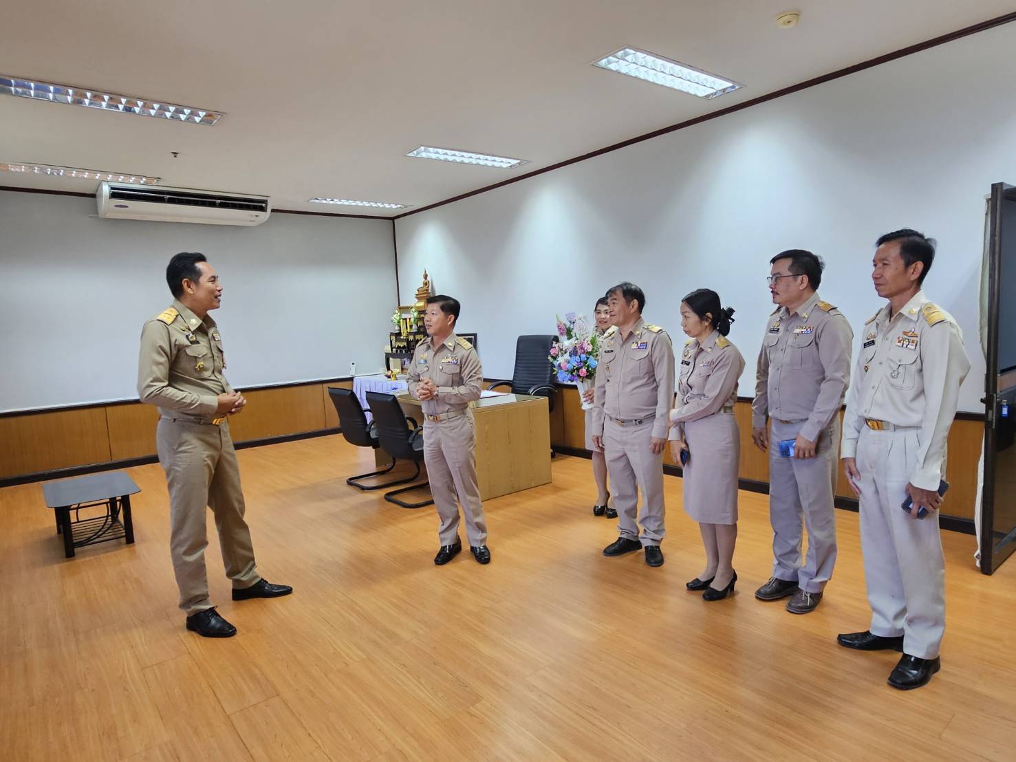 พช.หนองคาย ร่วมแสดงความยินดีกับ นายไพฑูรย์ มหาชื่นใจ เนื่องในโอกาสที่ย้ายมาดำรงตำแหน่ง รองผู้ว่าราชการจังหวัดหนองคาย