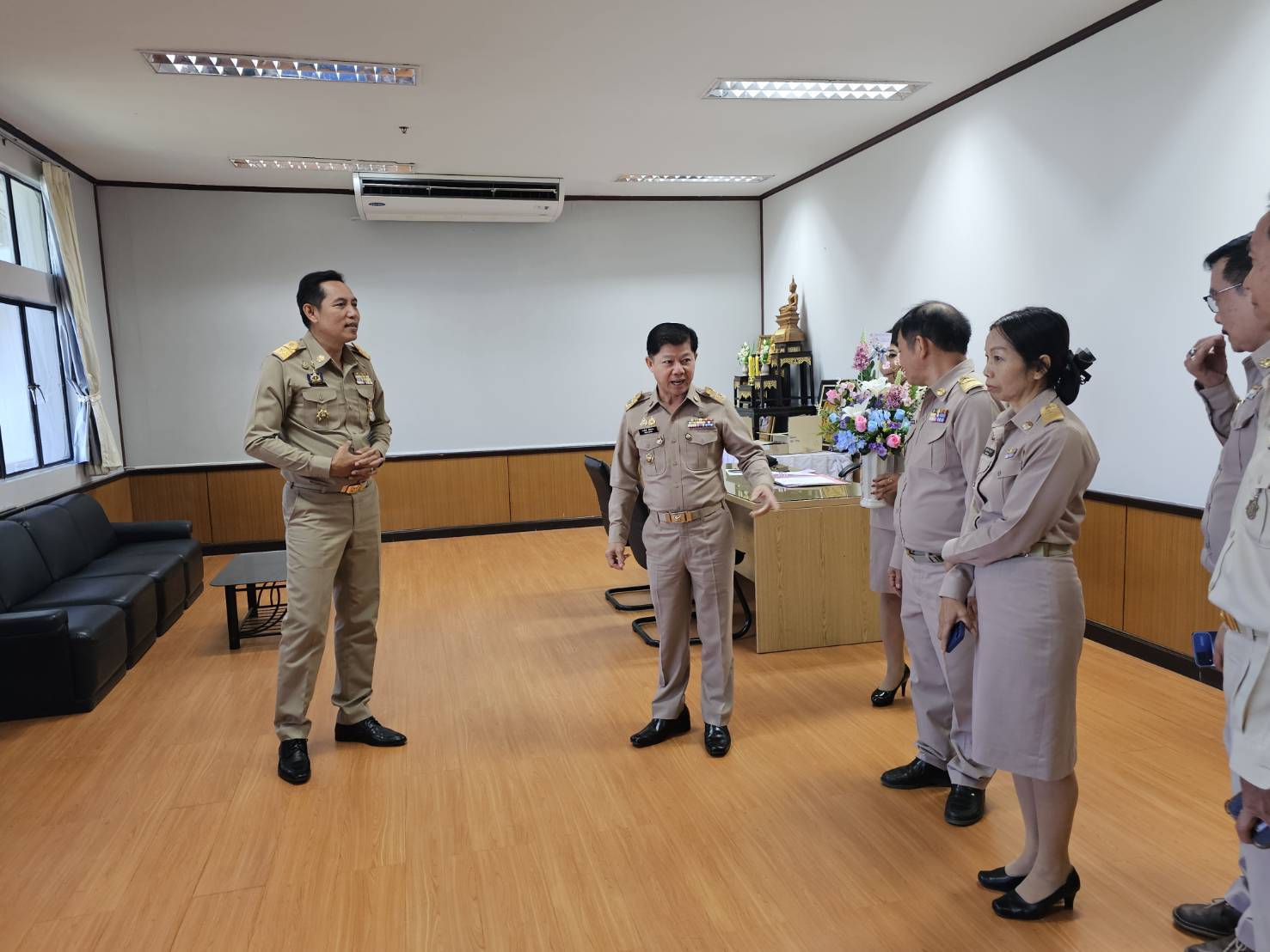 พช.หนองคาย ร่วมแสดงความยินดีกับ นายไพฑูรย์ มหาชื่นใจ เนื่องในโอกาสที่ย้ายมาดำรงตำแหน่ง รองผู้ว่าราชการจังหวัดหนองคาย