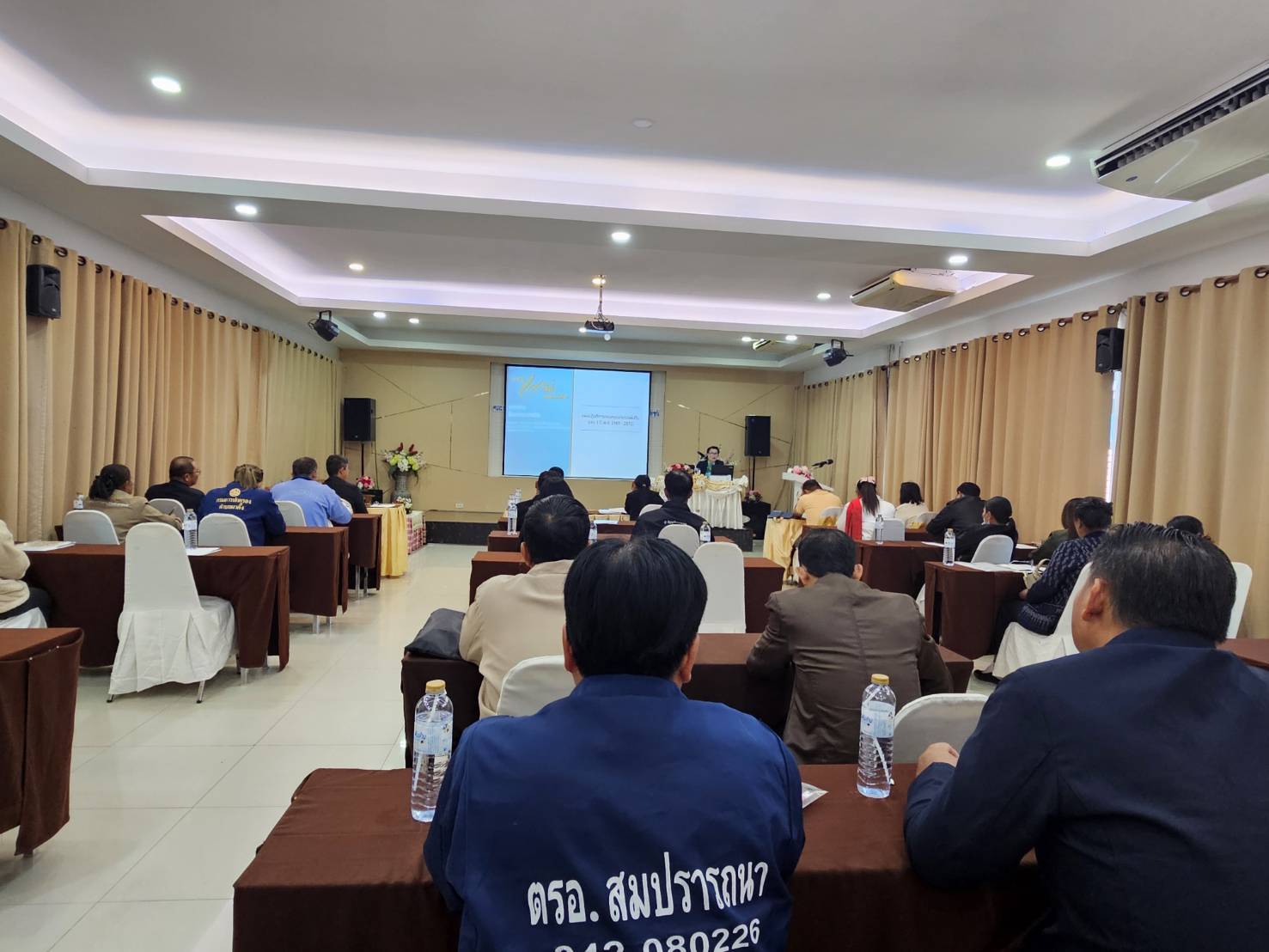 พช.หนองคาย ดำเนินโครงการประชุมเชิงปฏิบัติการคณะกรรมการเครือข่ายกองทุนแม่ของแผ่นดินหนุนเสริมความเข้มแข็งหมู่บ้าน/ชุมชน สู่การเป็นพื้นที่ปลอดภัยจากยาเสพติด วันที่ 2