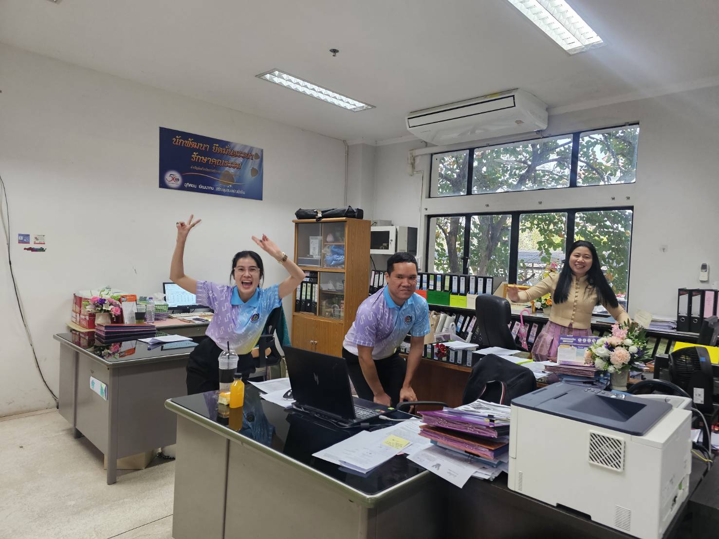 พช.หนองคาย “ออกแฮง ยามบ่าย คลายทุกข์” เพื่อสุขภาพแข็งแรง สำนักงานพัฒนาชุมชนจังหวัดหนองคายใสสะอาด