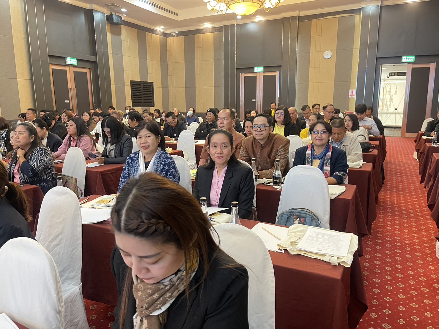 พช.หนองคาย ร่วมการประชุมเชิงปฏิบัติการเสริมสร้างพลเมืองคุณภาพ และการสร้างความรู้ความเข้าใจเกี่ยวกับการเลือกตั้งสมาชิกสภาองค์การบริหารส่วนจังหวัดและนายกองค์การบริหารส่วนจังหวัด