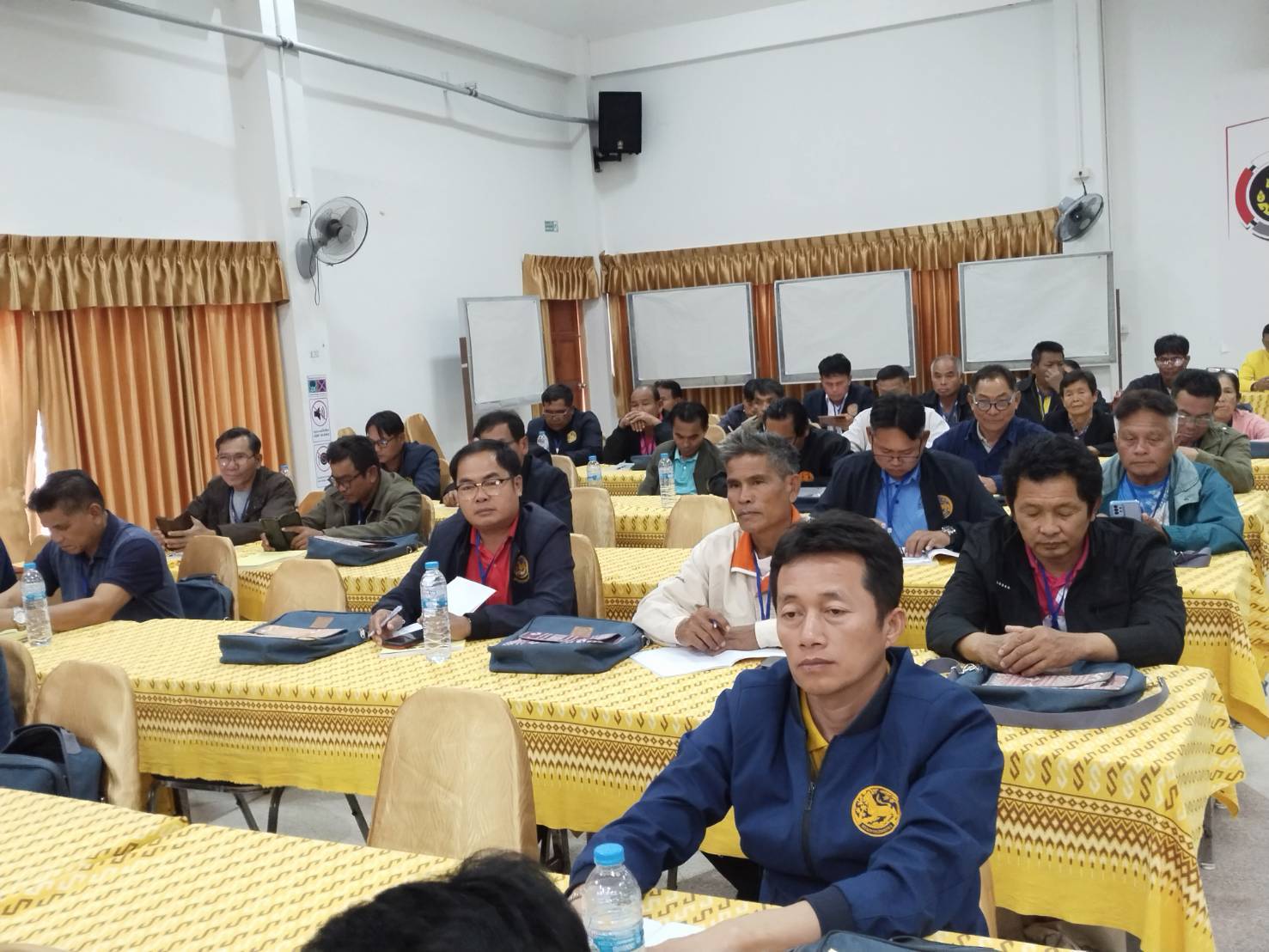 พช.หนองคาย เข้าร่วมประชุมเชิงปฏิบัติการพัฒนาศักยภาพกลไกผู้ขับเคลื่อนงานศูนย์จัดการกองทุนชุมชน (ส่วนภูมิภาค) ตามโครงการแก้ไขปัญหาหนี้สินครัวเรือนของประชาชนโดยทุนชุมชน