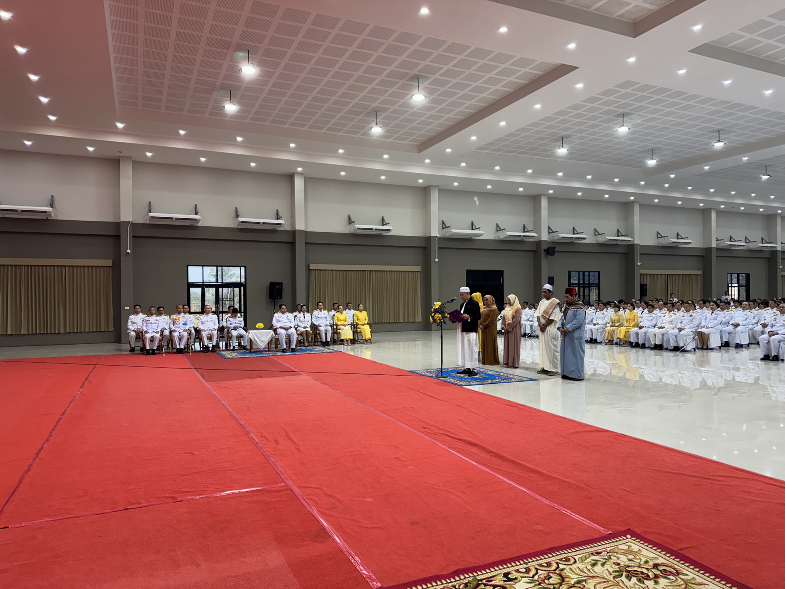 พช.หนองคาย ร่วมพิธีเจริญพระพุทธมนต์ พิธีทางศาสนามหามงคล และทำบุญตักบาตรถวายพระราชกุศล เพื่อเฉลิมพระเกียรติพระบาทสมเด็จพระเจ้าอยู่หัว เนื่องในโอกาสพระราชพิธีสมมงคลพระชนมายุเท่าพระบาทสมเด็จพระพุทธยอดฟ้าจุฬาโลกมหาราช สมเด็จพระปฐมบรมกษัตริยาธิราช แห่งพระราชวงศ์จักรี พุทธศักราช 2568