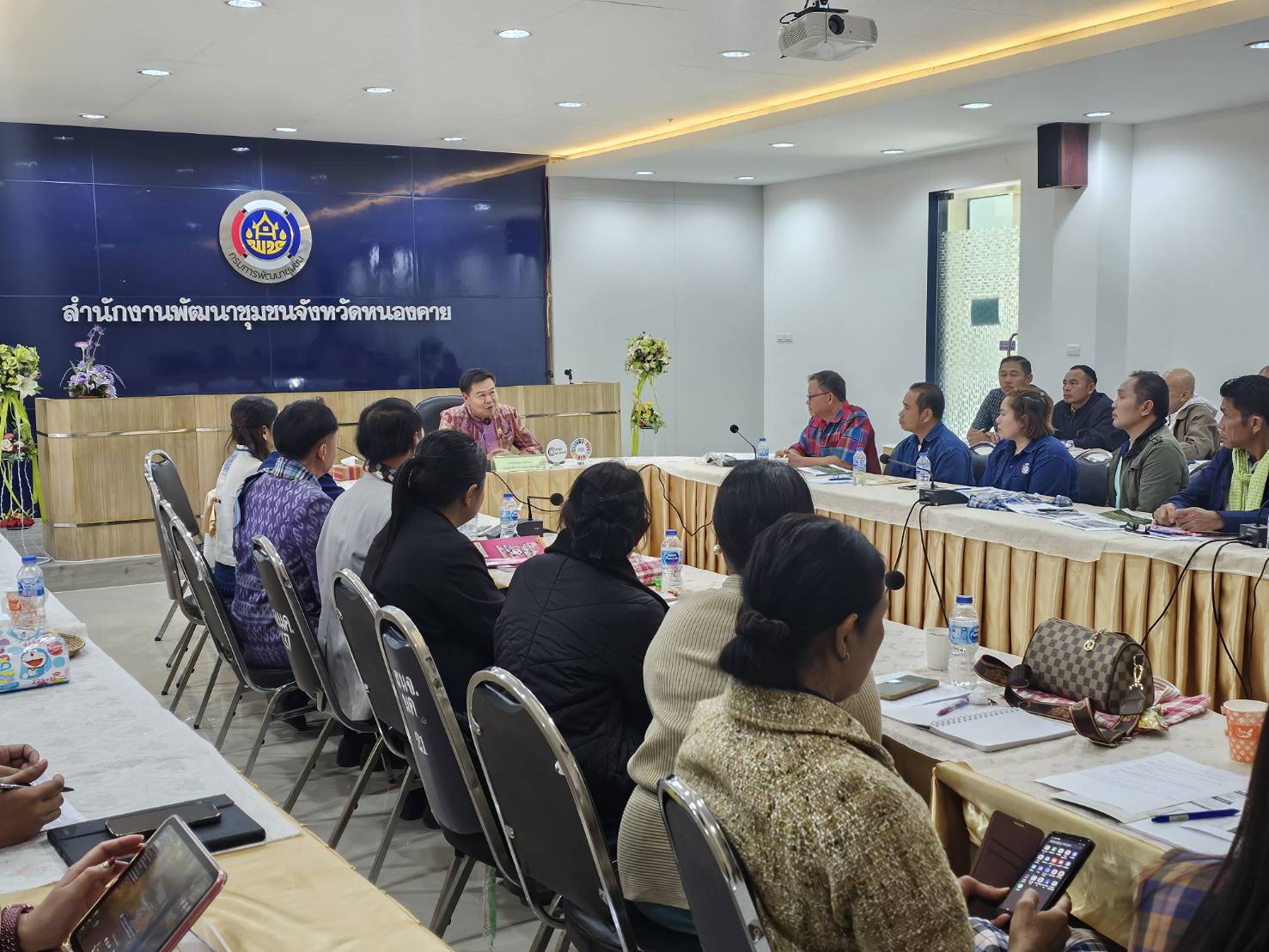 รองอธิบดี พช. (นายไพโรจน์ โสภาพร) ร่วมประชุมเครือข่ายโคก หนอง นา หนองคาย พร้อมพบปะให้กำลังใจเจ้าหน้าที่ พช.หนองคาย และเครือข่ายโคก หนอง นา