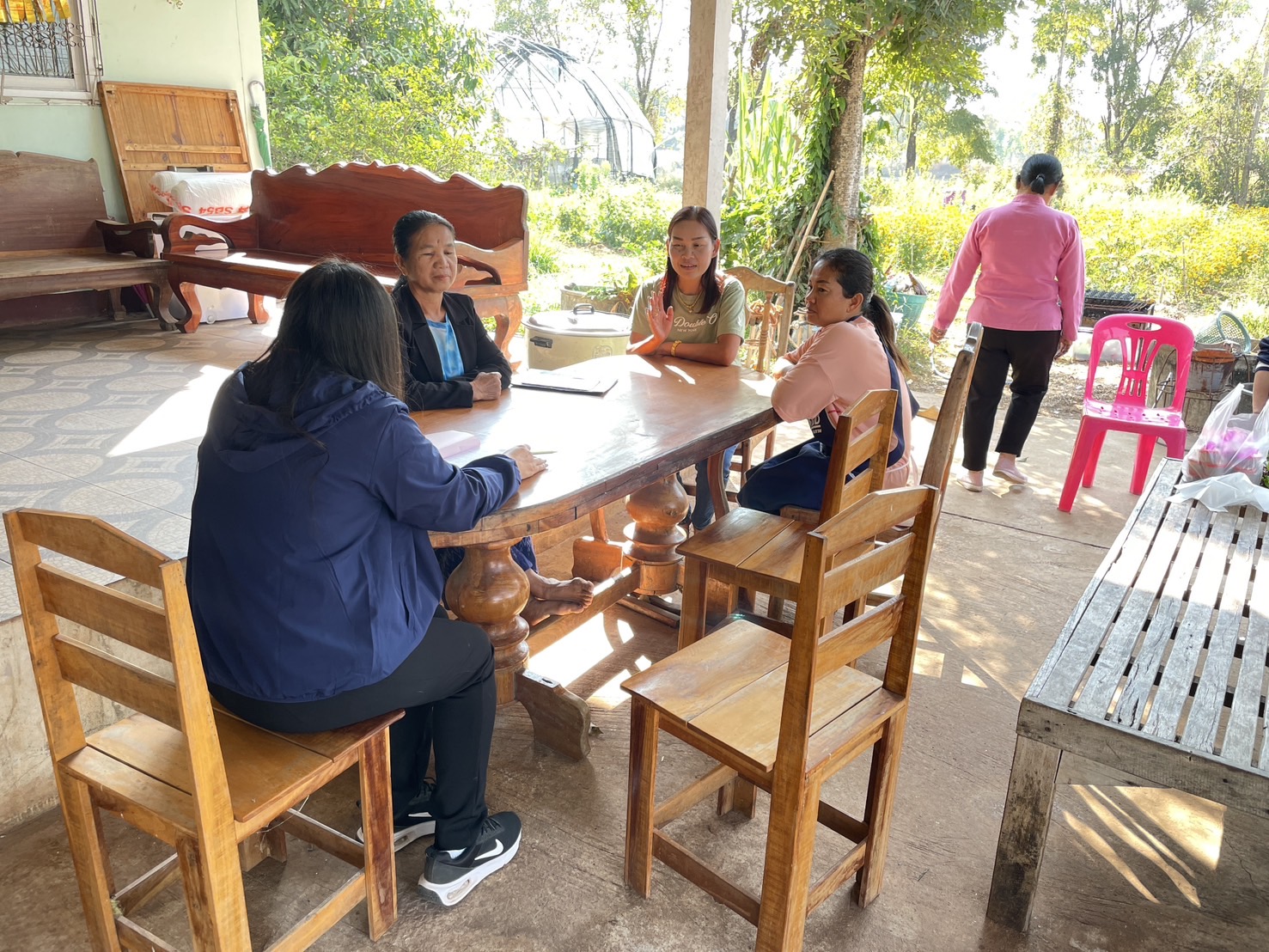 กองทุนฯ สตรี หนองคาย ลงพื้นที่ประเมินกลั่นกรองโครงการเงินทุนหมุนเวียน พื้นที่อำเภอเมืองหนองคาย