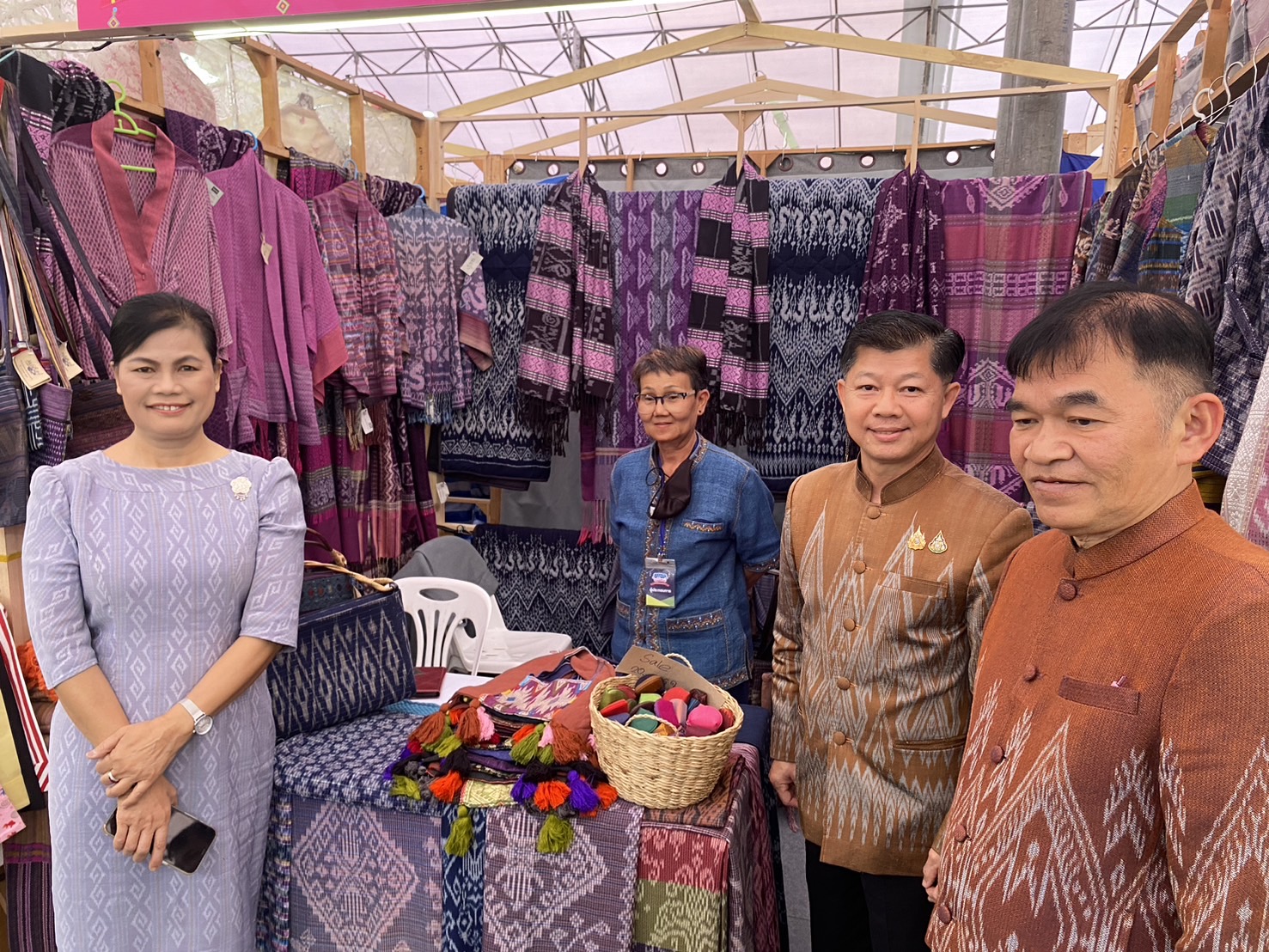 หนองคาย ร่วมพิธีเปิดงาน “OTOP ภูมิภาค 2568” จุดแรกที่ จ.อุดรธานี ดันสินค้าชุมชนสู่ตลาดใหญ่ ช้อปสนุก ถึง 12 ก.พ. นี้