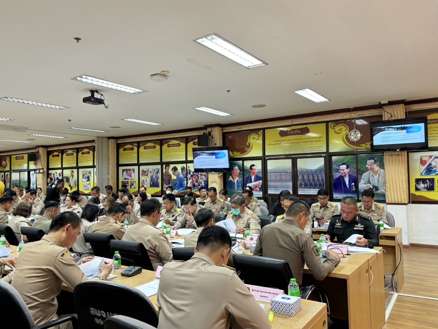 พช.หนองคาย ร่วมประชุมเตรียมความพร้อมรับเสด็จฯ สมเด็จพระกนิษฐาธิราชเจ้า กรมสมเด็จพระเทพรัตนราชสุดาฯ สยามบรมราชกุมารี เสด็จพระราชดำเนินทรงเปิดอาคารห้องสมุดประชาชน “เฉลิมราชกุมารี” จังหวัดหนองคาย