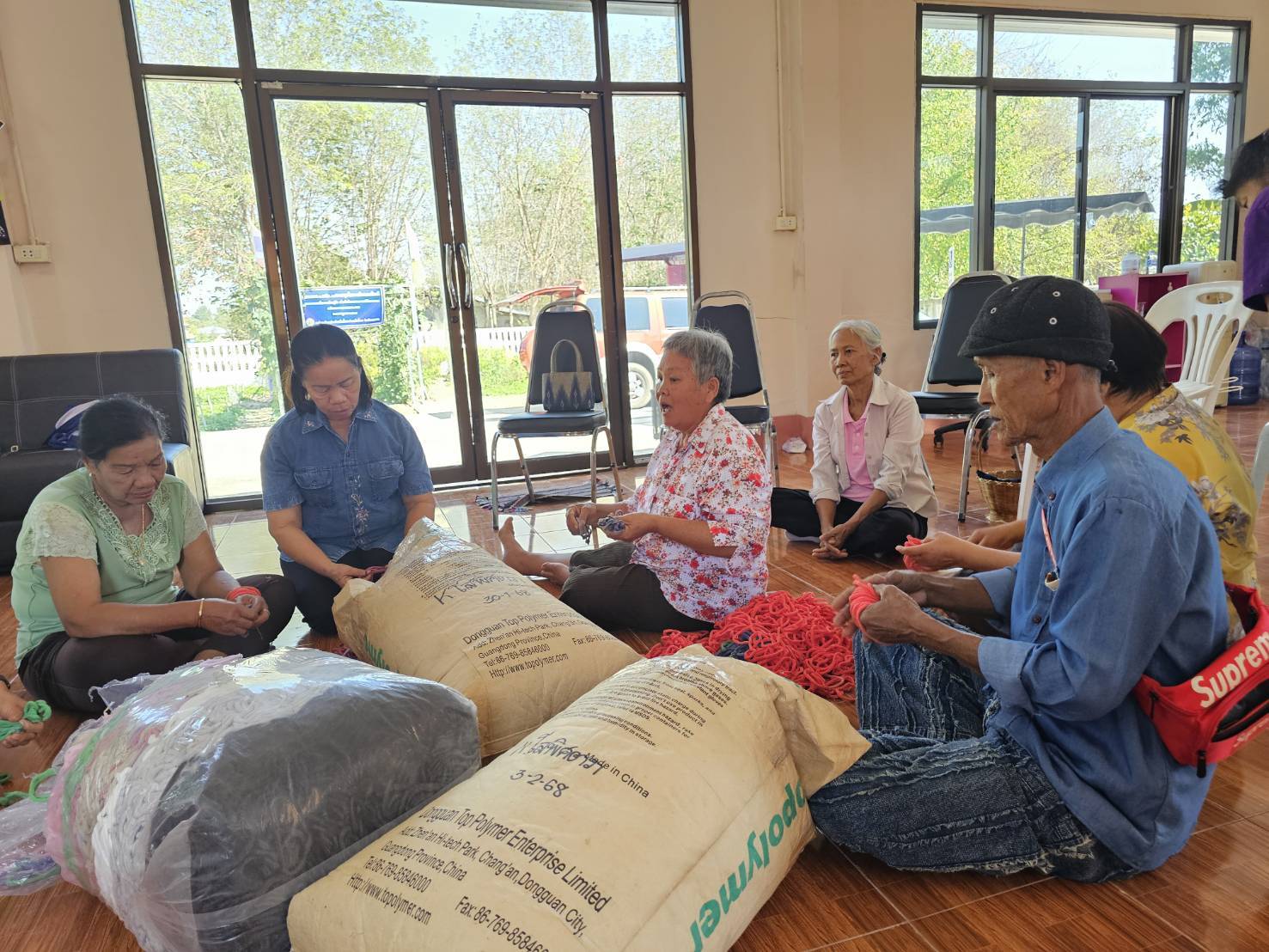 พช.หนองคาย ลงพื้นที่อำเภอโพธิ์ตาก ติดตาม จปฐ. 2568 พร้อมส่งมอบวัสดุ ตำบลสารสนเทศต้นแบบ กิจกรรมสนับสนุนประเด็นการพัฒนาคุณภาพชีวิต