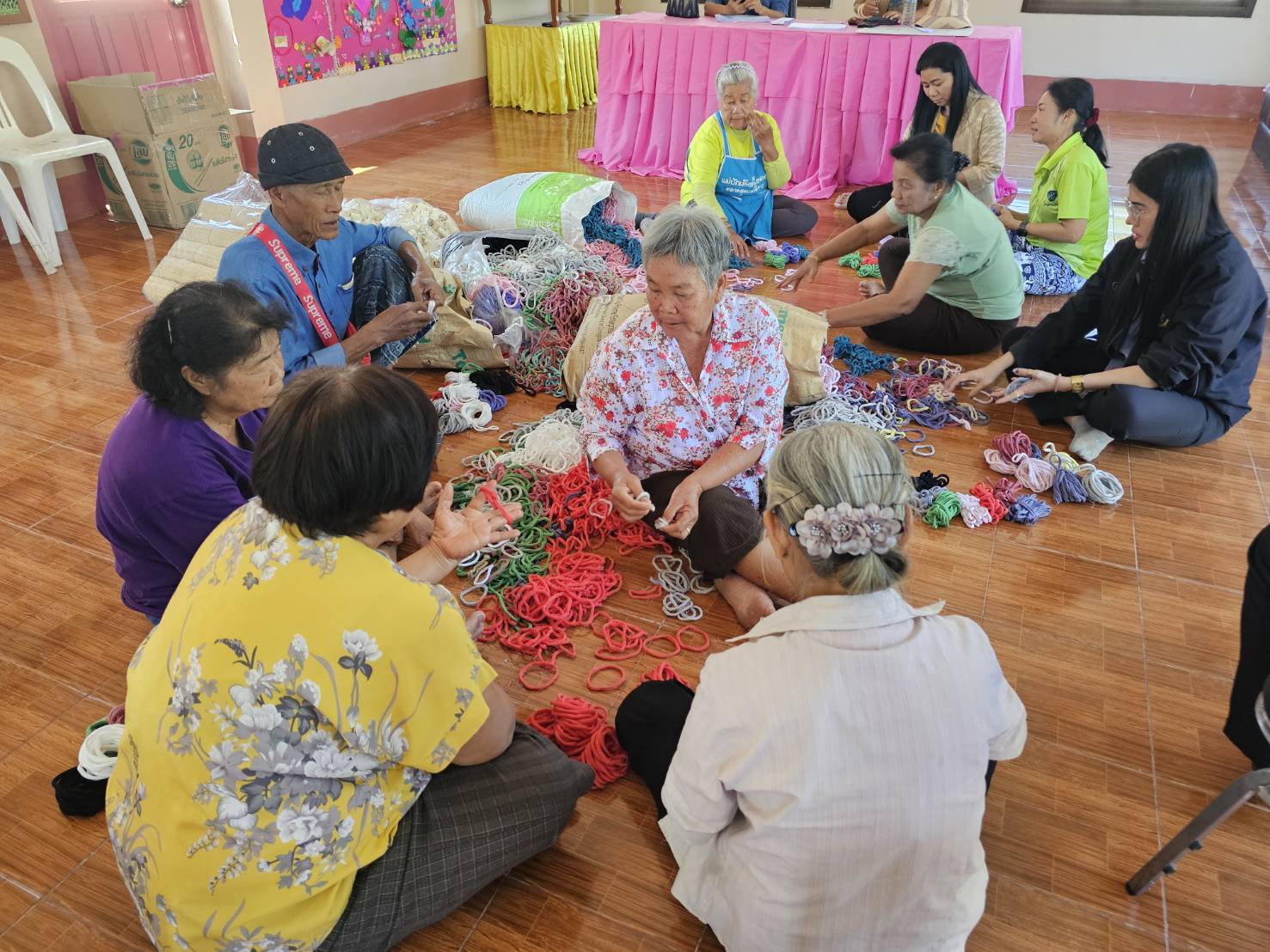 พช.หนองคาย ลงพื้นที่อำเภอโพธิ์ตาก ติดตาม จปฐ. 2568 พร้อมส่งมอบวัสดุ ตำบลสารสนเทศต้นแบบ กิจกรรมสนับสนุนประเด็นการพัฒนาคุณภาพชีวิต