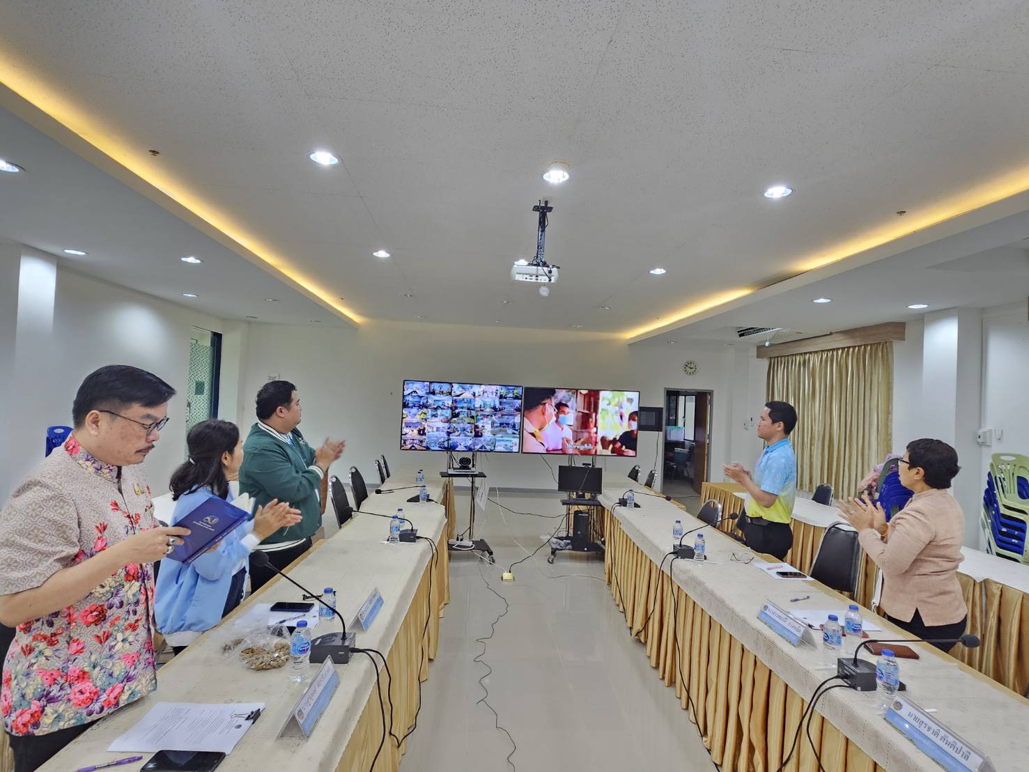 พช.หนองคาย ร่วมการประชุมกรมการพัฒนาชุมชน ครั้งที่ 2/2568 ผ่านระบบวิดีทัศน์ทางไกล (Video Conference)